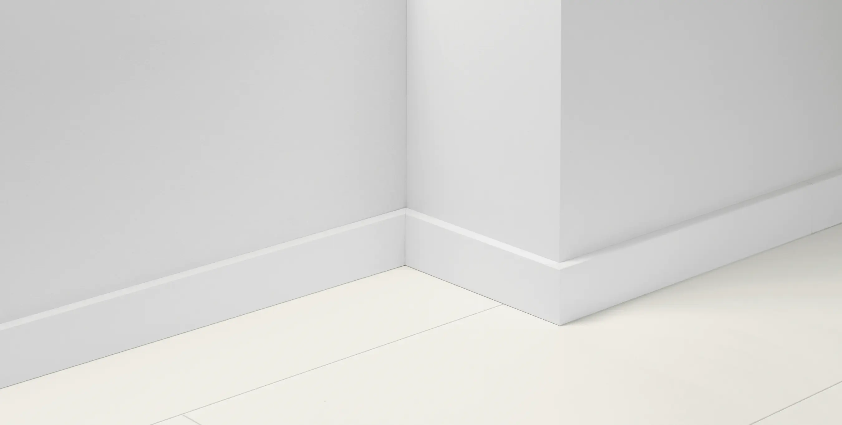 Parador Sockelleiste SL 18 Uni weiß D001 2200 x 70 x 16,5 mm