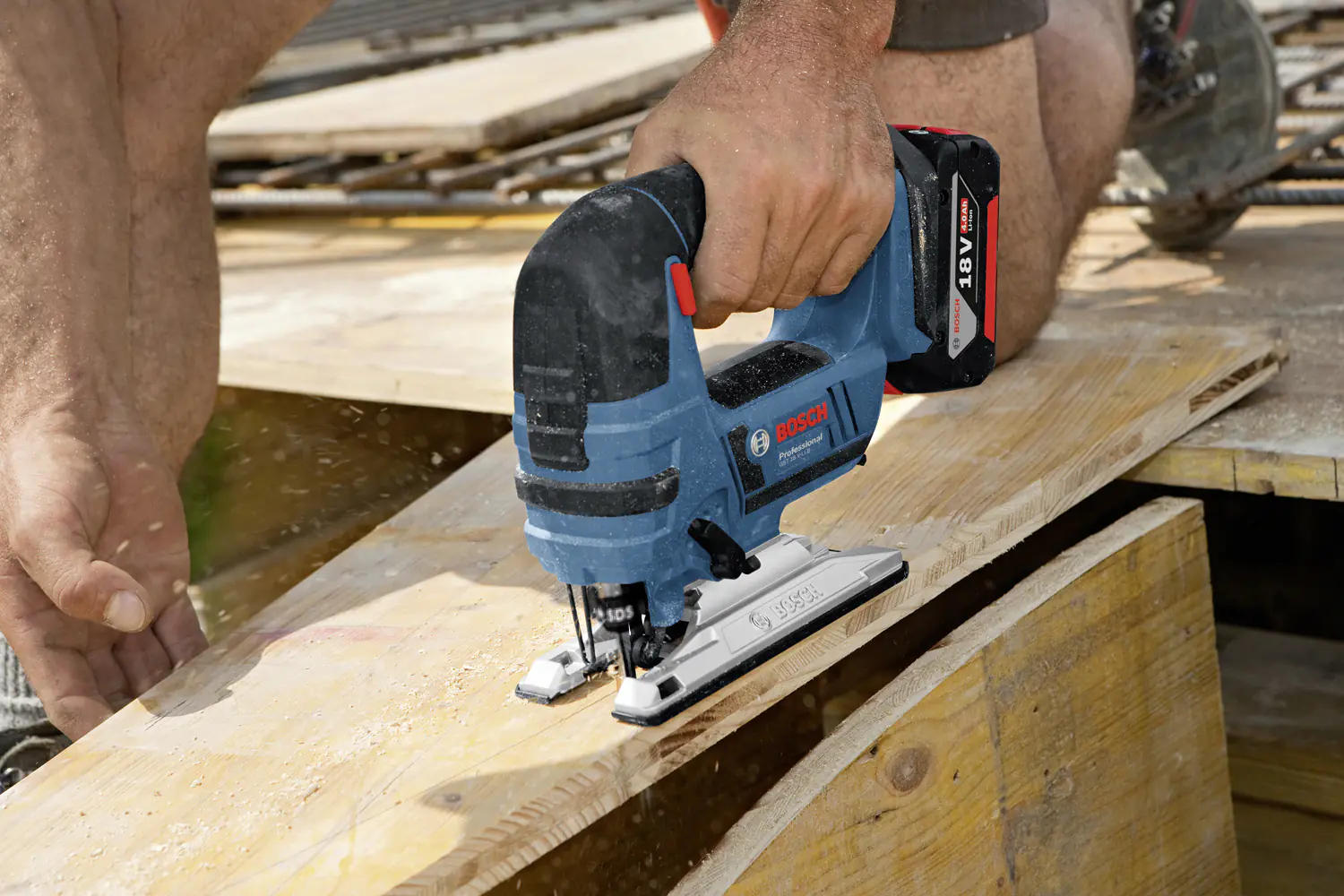 Bosch Professional Akku-Stichsäge GST 18V-LI B inkl. Akku und Ladegerät Bosch Professional Akku-Stichsäge GST 18V-LI B inkl. Akku und Ladegerät