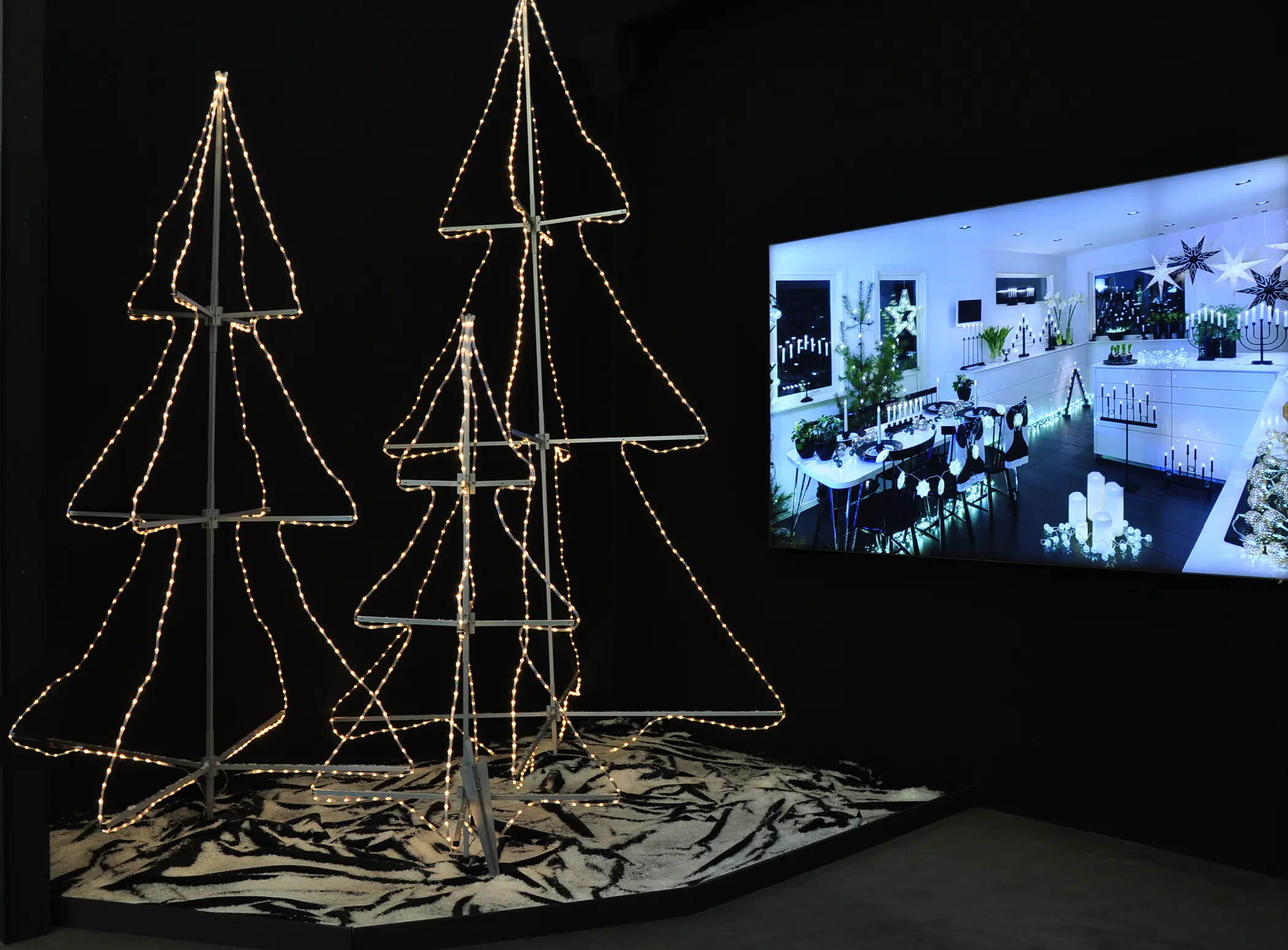 Konstsmide LED Schlauchsilhoutte Tannenbaum 3D 432 Dioden warmweiß