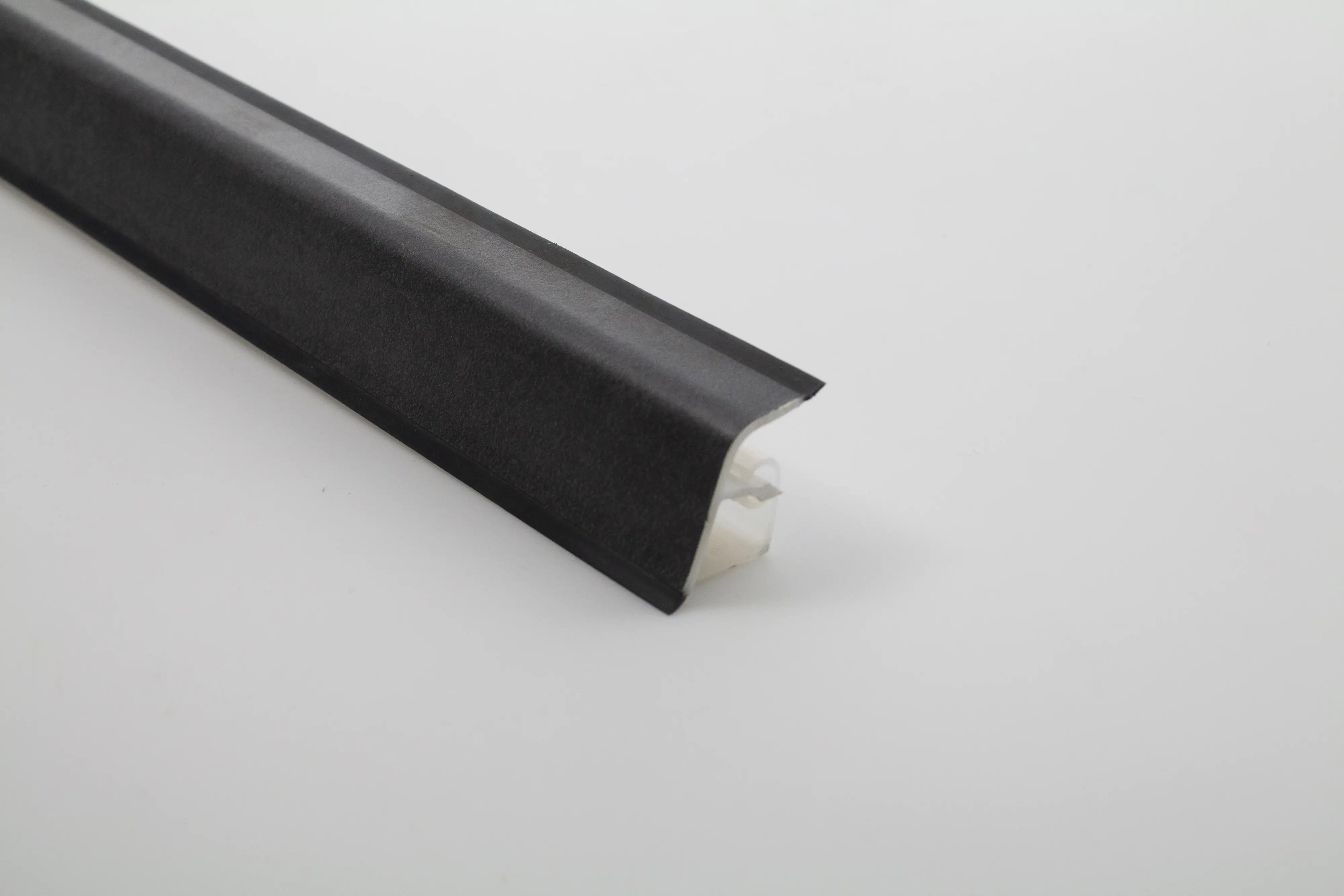 Primo Wandanschlussleiste 4695 300 cm 30 x 24 mm oxid dunkel