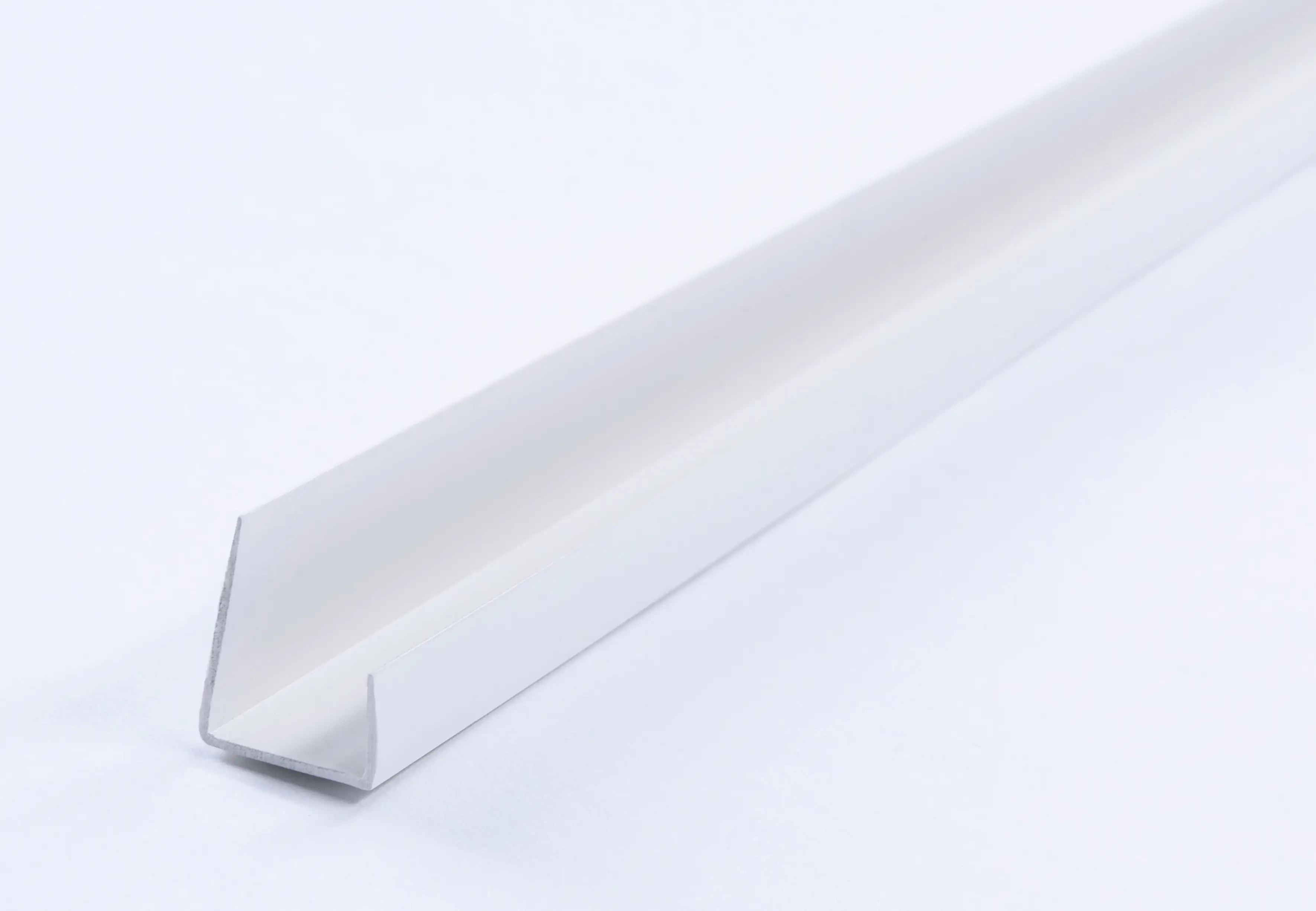 Baukom Einfassprofil 250 cm lang, 12,5 mm, PVC