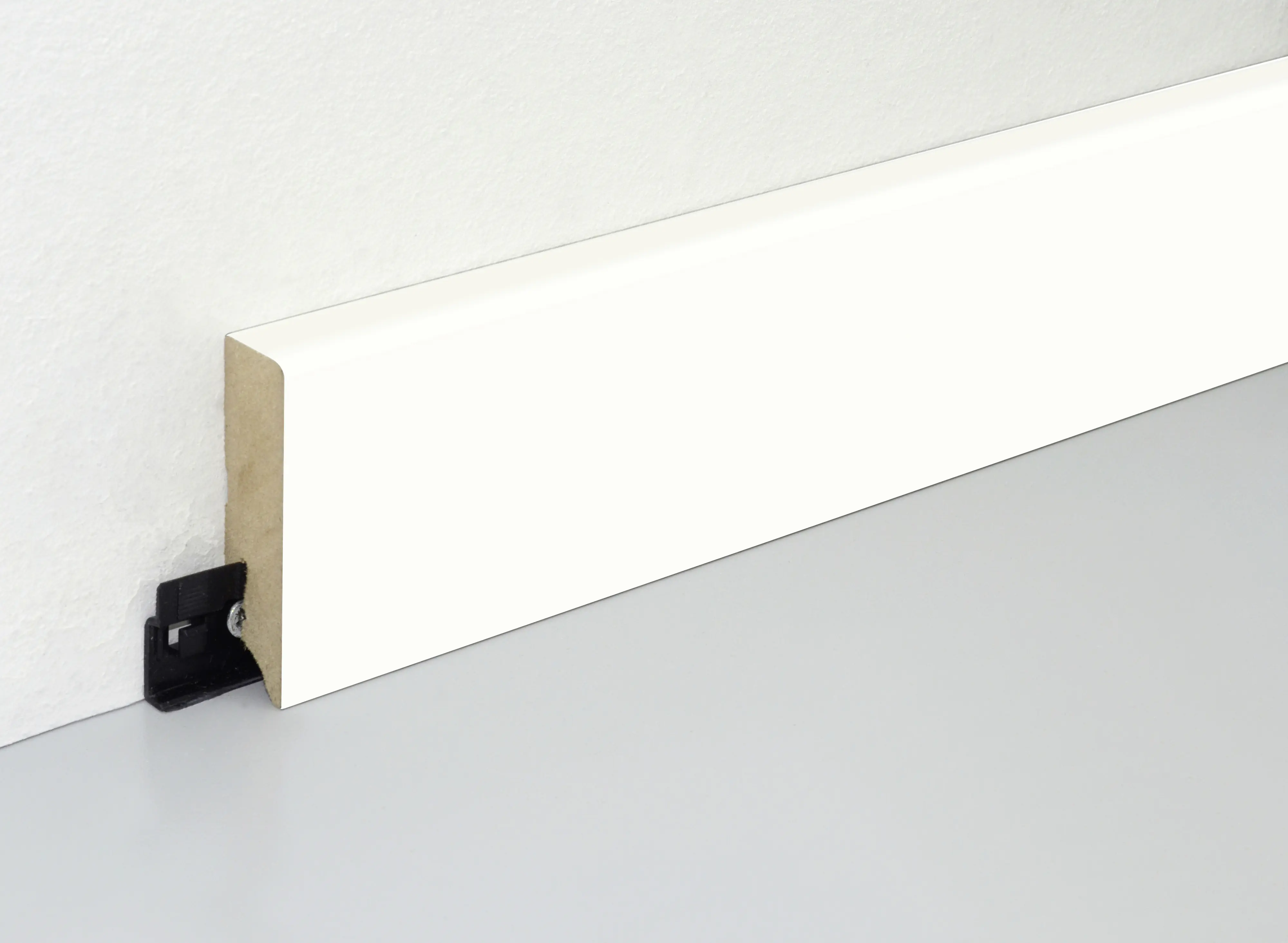 Neuhofer Fußleiste 240 cm 70 x 19 mm weiß