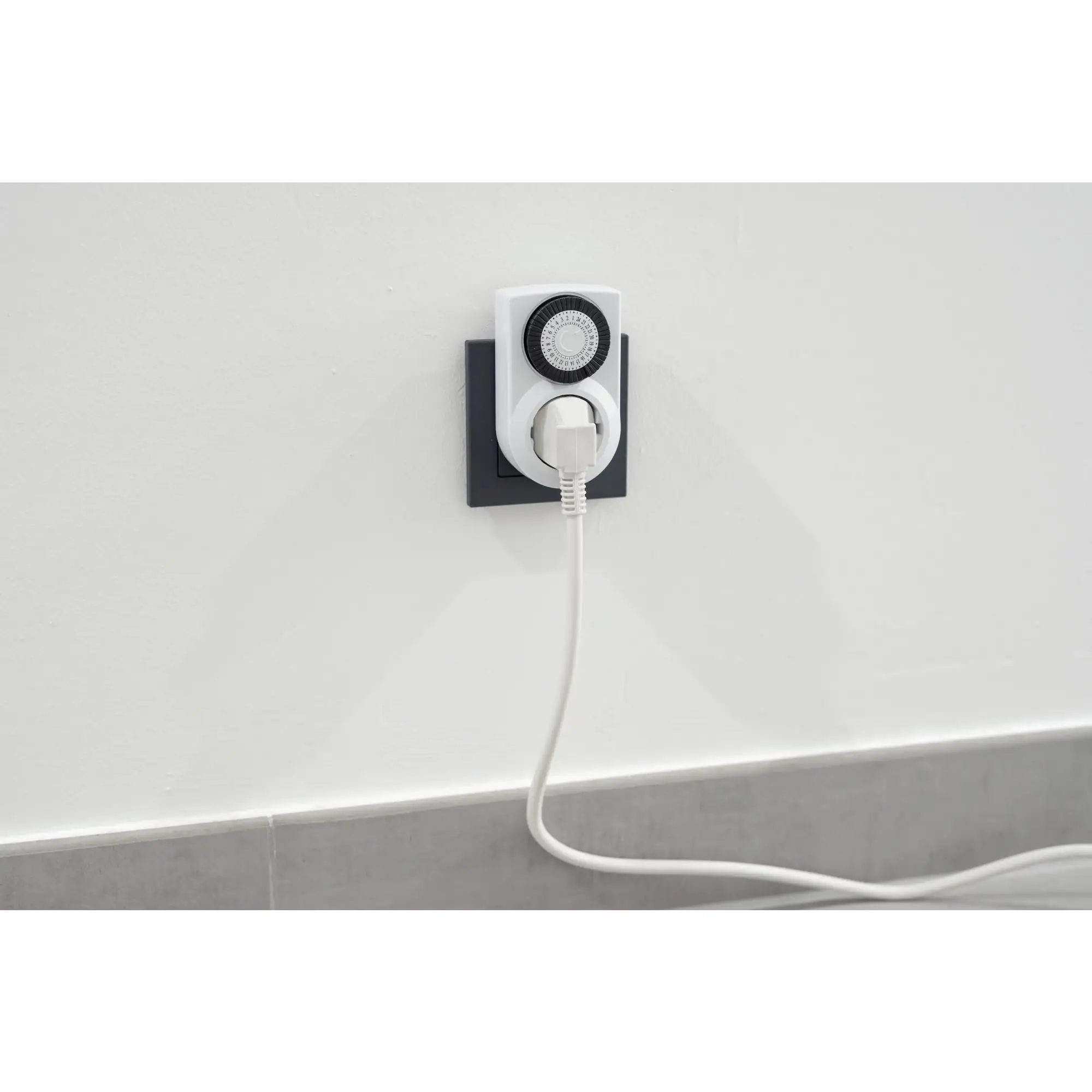 Tageszeitschaltuhr analog, mini, für innen, weiß