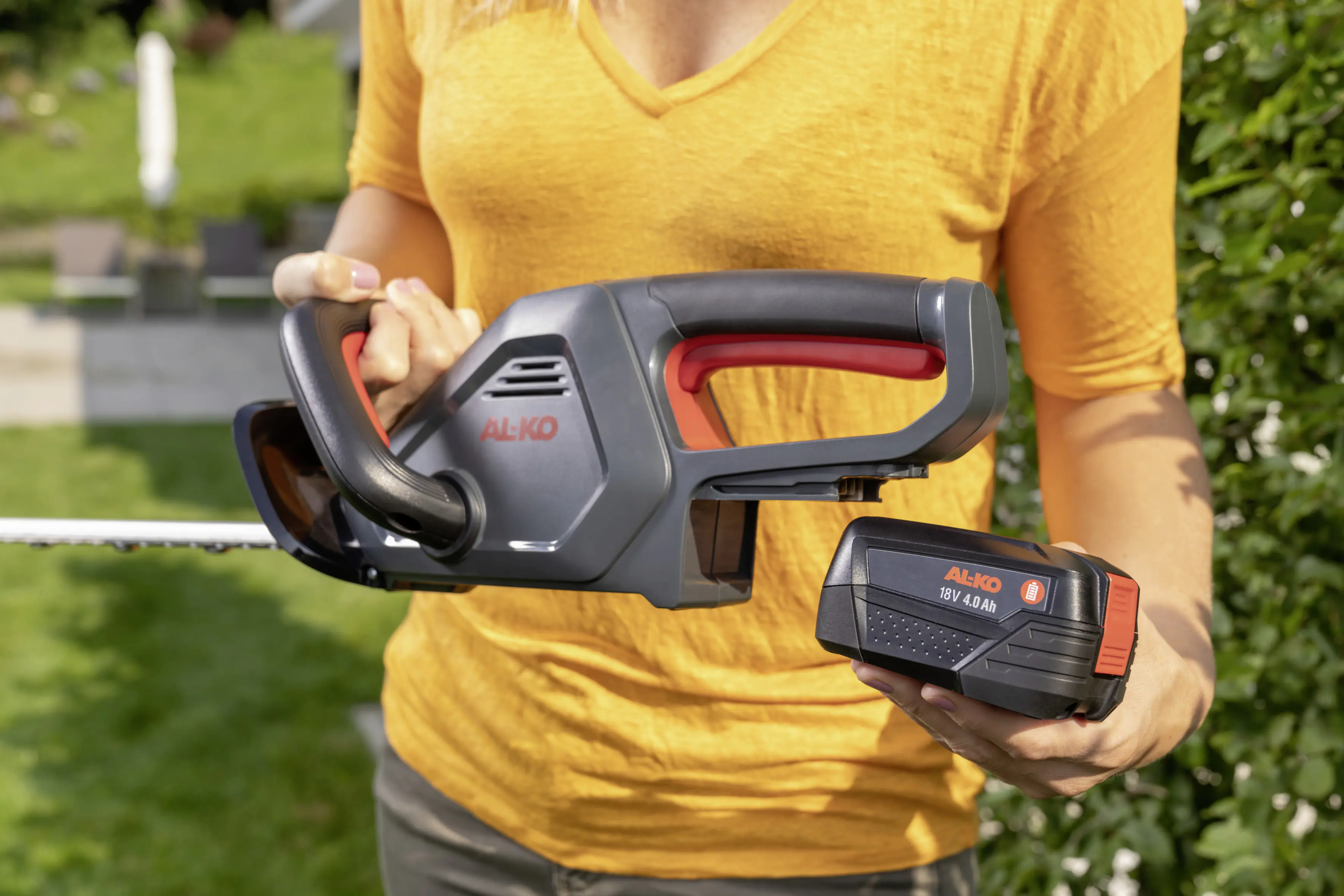 AL-KO Akku-Heckenschere HAT 1845 Set 18 Volt 2,5 Ah inkl. Akku & Ladegerät