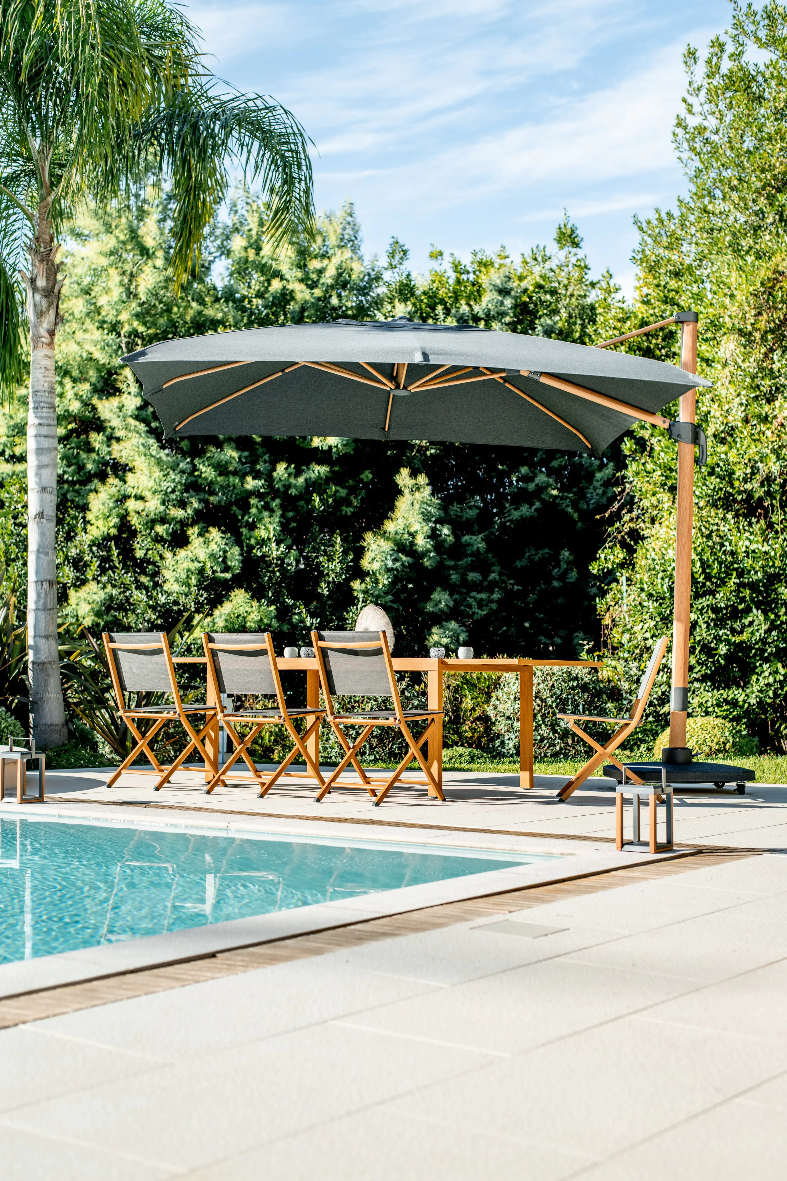 Schirmständer mit Rollen ca. 90 kg