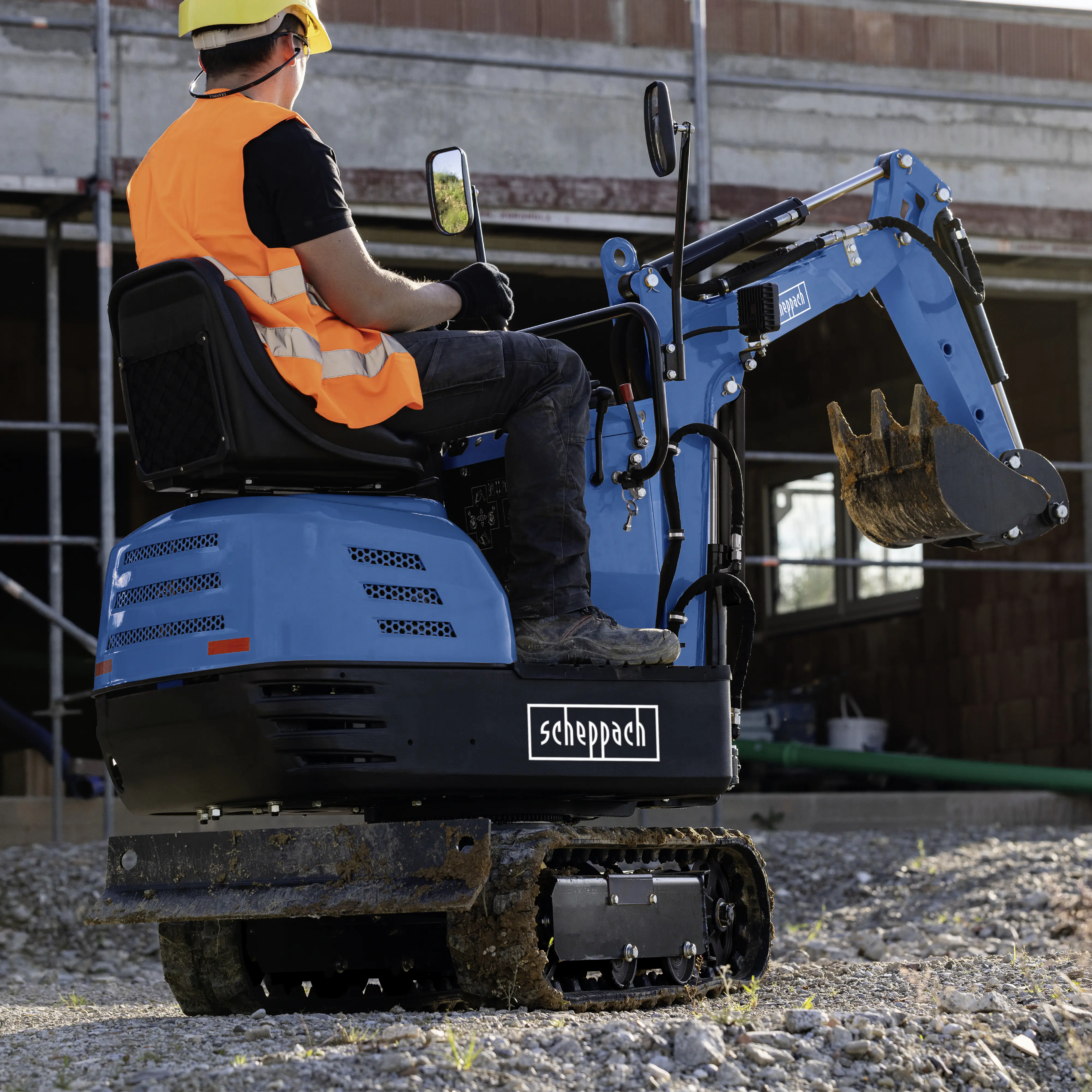 Scheppach Mini-Bagger EXC815 69 cm Spurbreite 8,5 PS