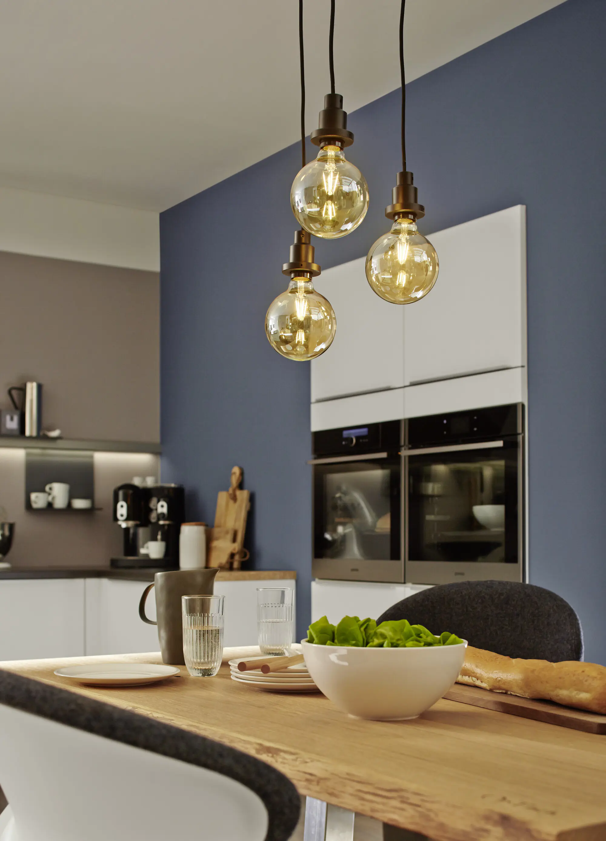 Osram LED Globelampe Vintage 1906 Globe 125 E27 7W warmweiß, amber