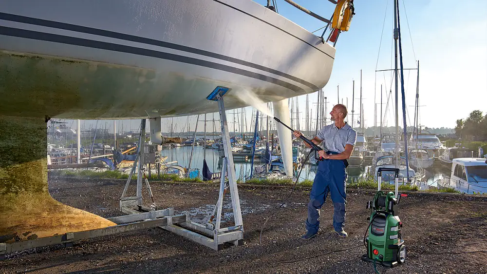 Bosch Hochdruckreiniger AdvancedAquatak 160 160 bar 570 l/h 2.600 W