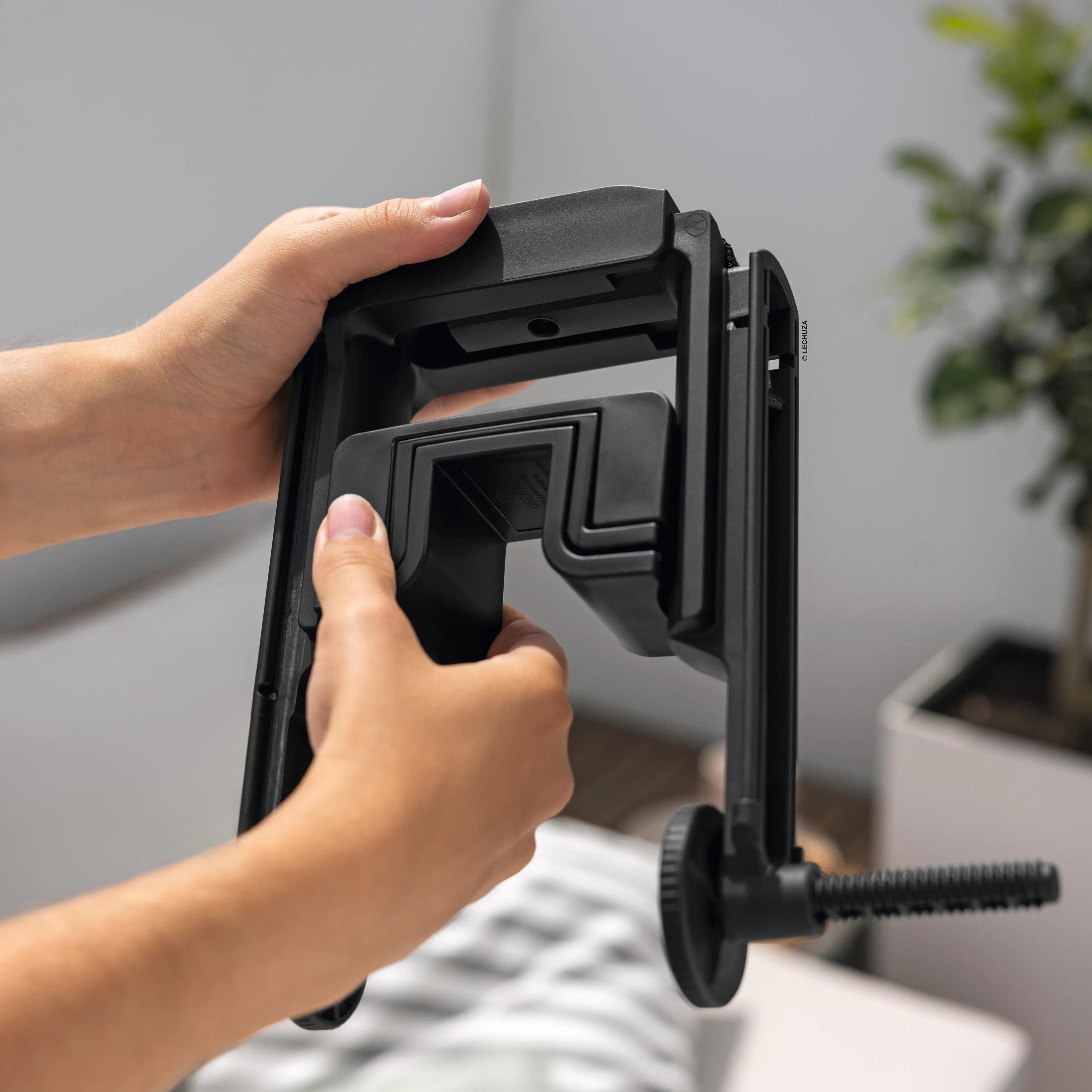 Lechuza Balkonkastenhalter 2-fach Kunstoff schwarz Lechuza Balkonkastenhalter 2-fach Kunstoff schwarz