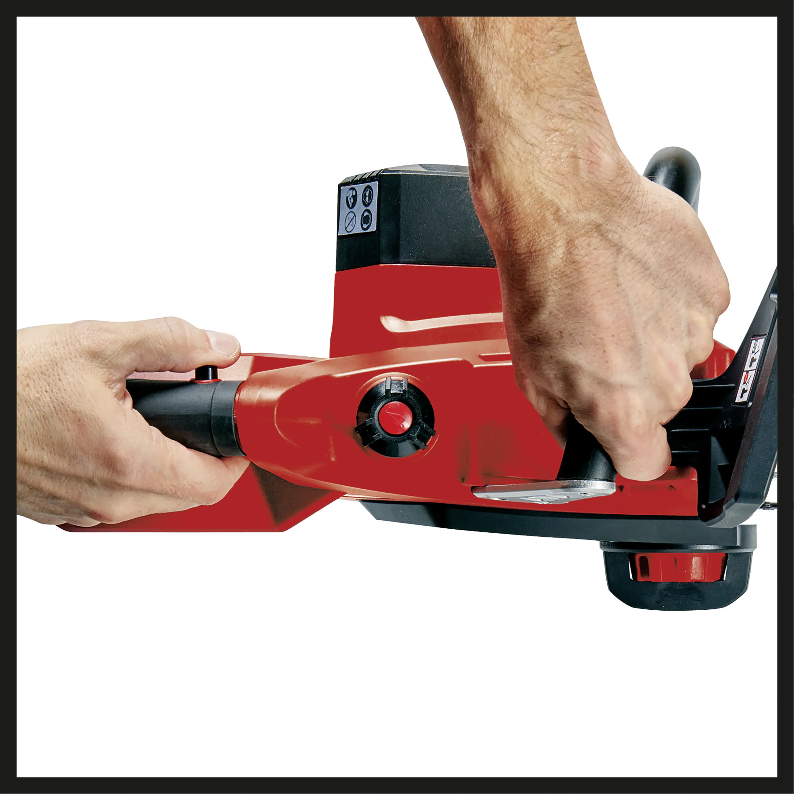 Einhell Akku-Kettensäge GE-LC 18/25-1 Li Kit 25 cm Schwertlänge mit 3,0 Ah Akku Einhell Akku-Kettensäge GE-LC 18/25-1 Li Kit 25 cm Schwertlänge mit 3,0 Ah Akku