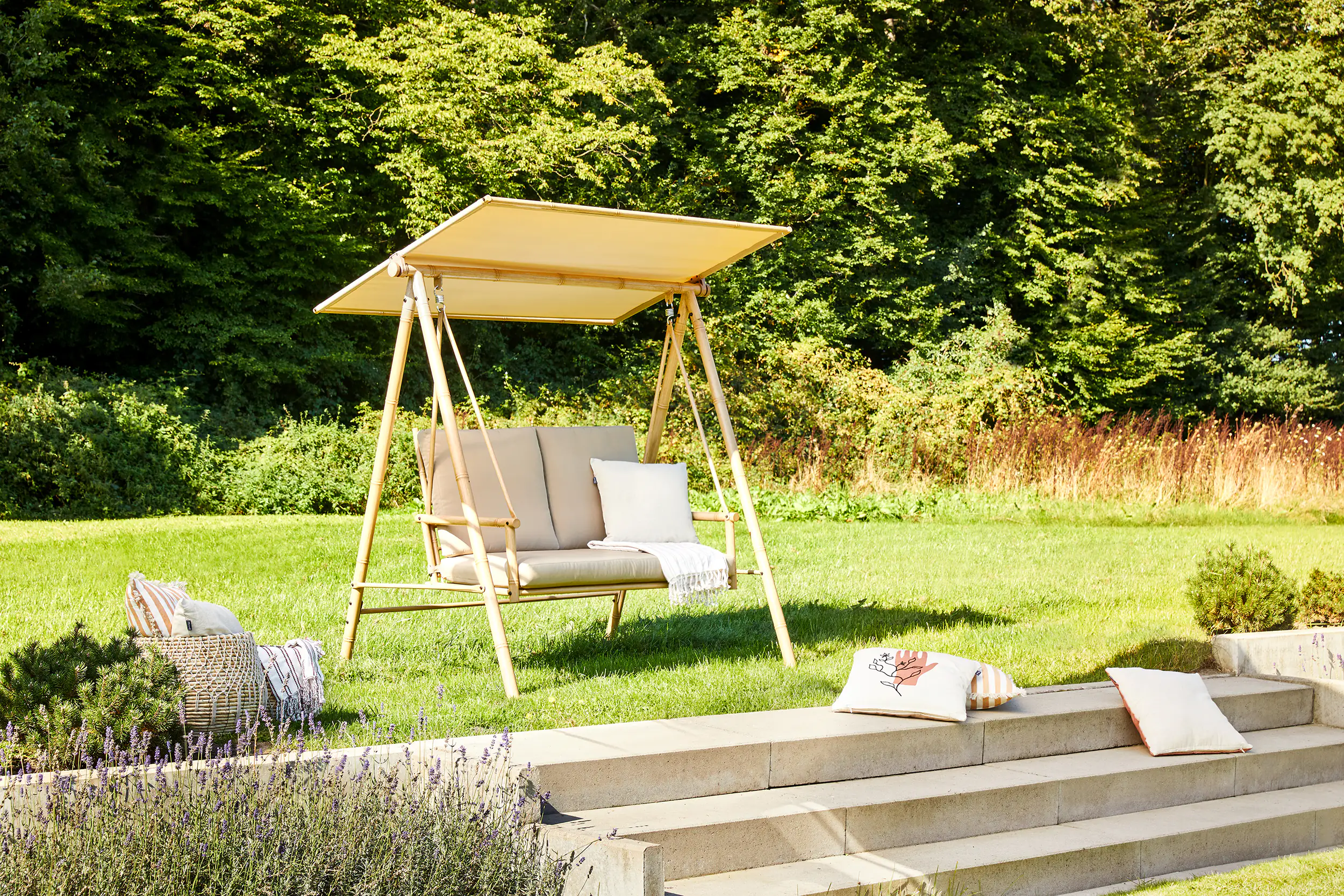 Primaster Hollywoodschaukel Bambus 1,63 x 1,26 x 1,69 m