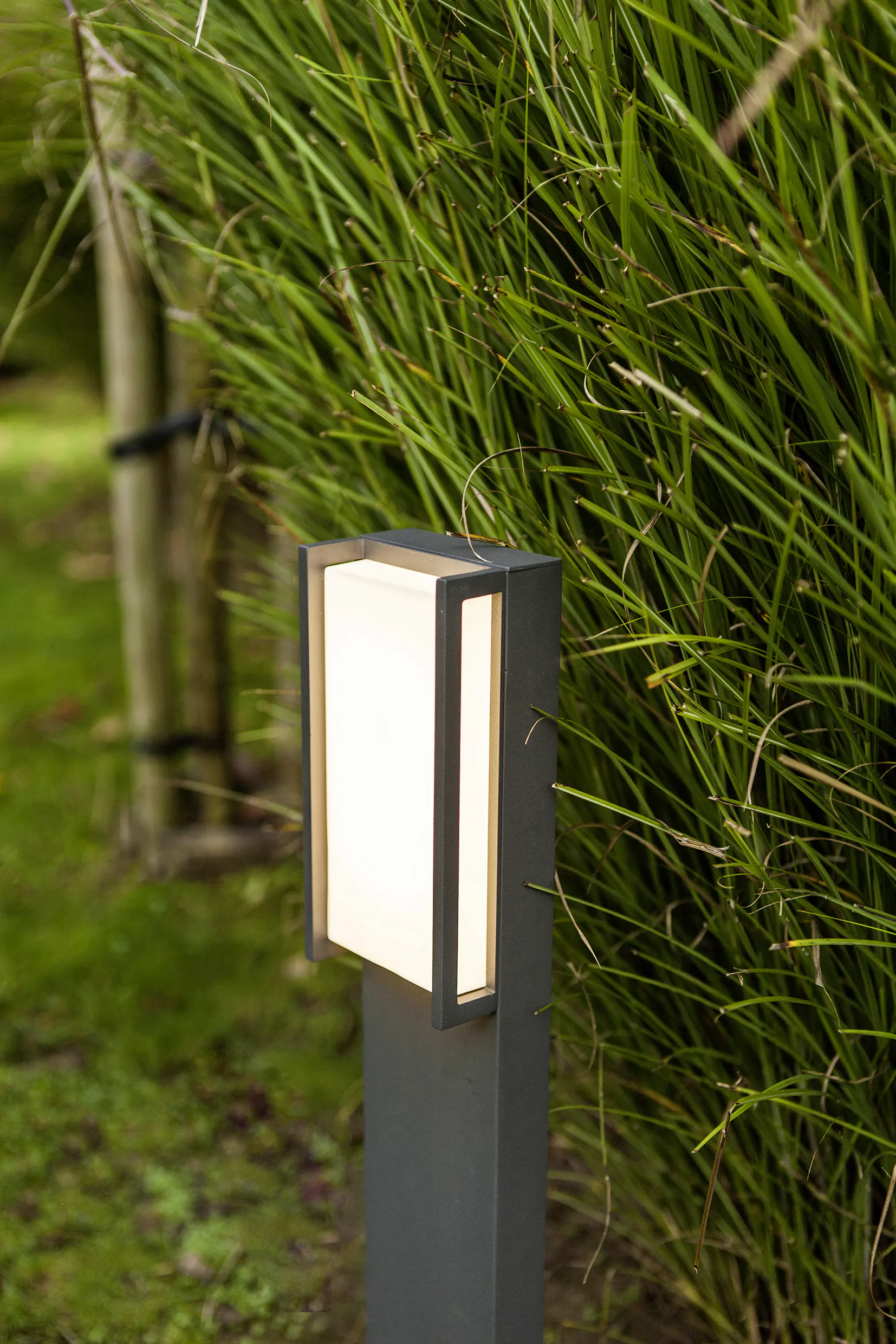 Lutec LED Wegeleuchte Qubo anthrazit IP54 Lutec LED Wegeleuchte Qubo anthrazit IP54