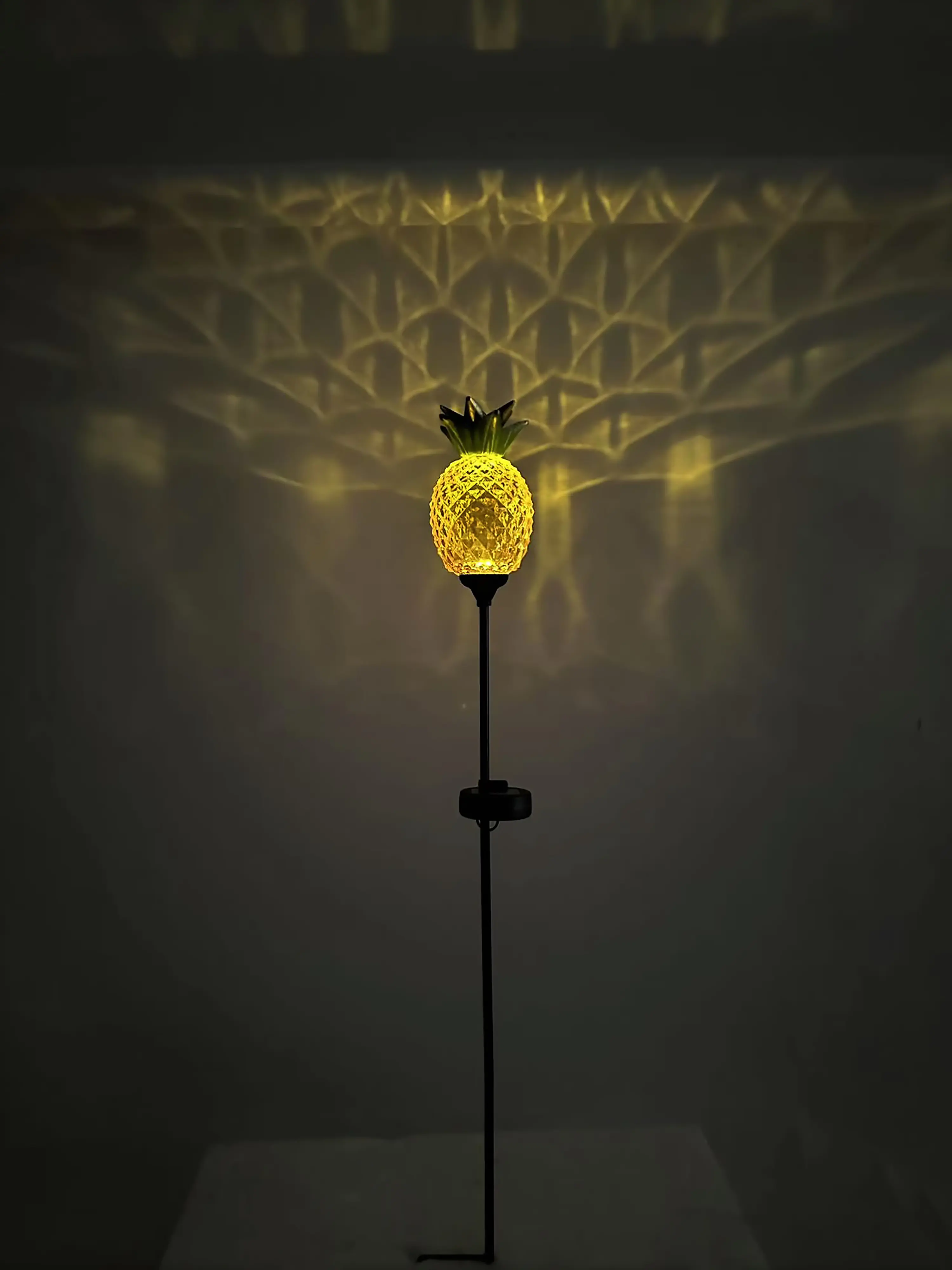 Dapo LED Solarstecker Ananas warmweiß