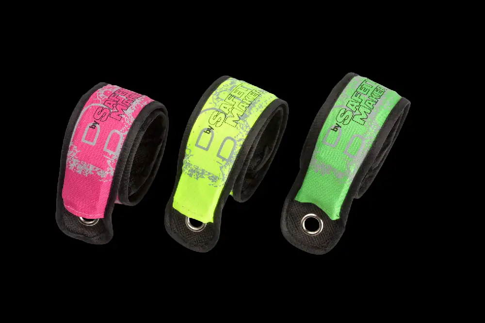 9001778445391_002 Walser LED Klackband rot