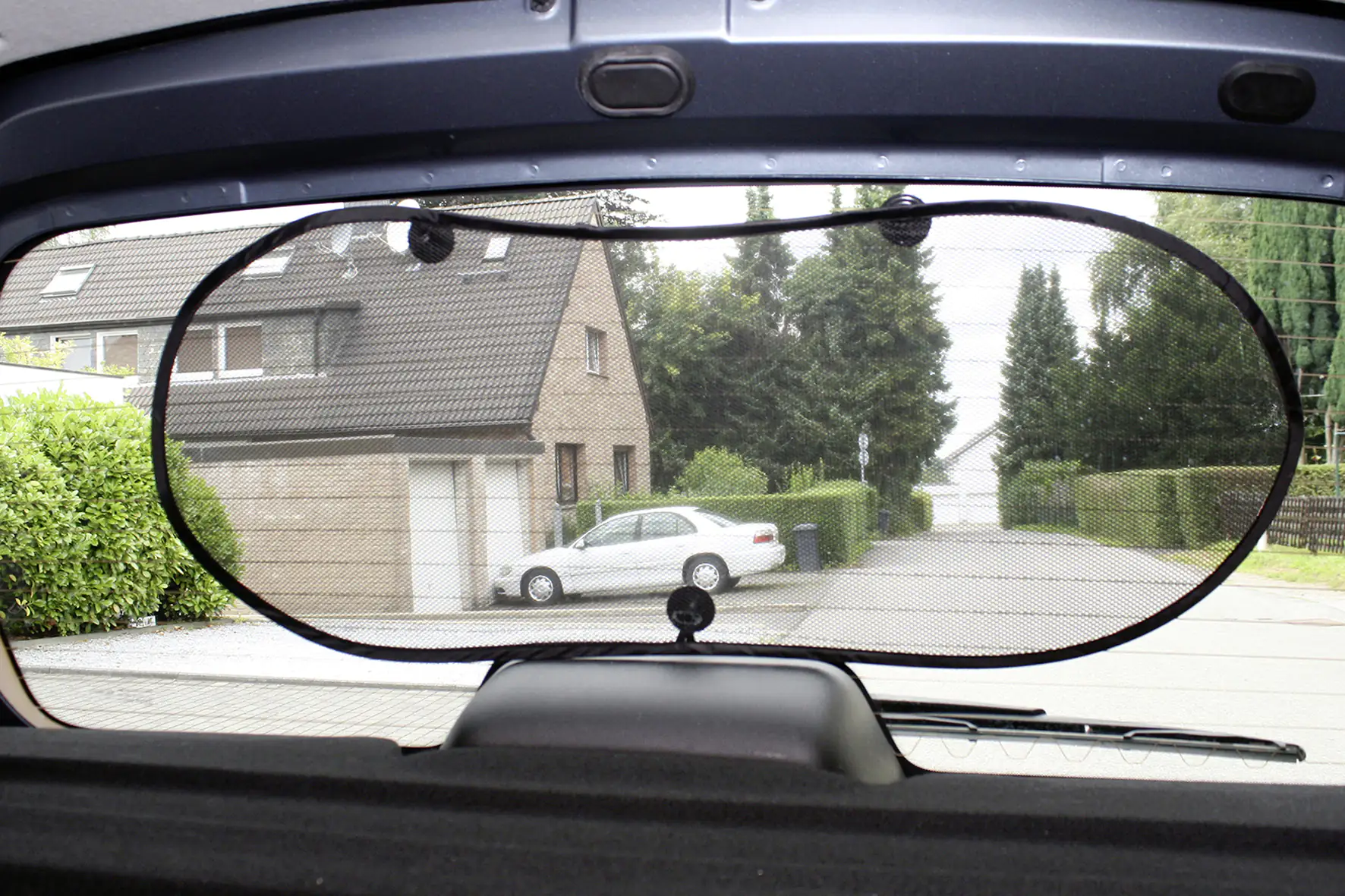 Happy Kids Sonnenblende für die Heckscheibe 1 Stück