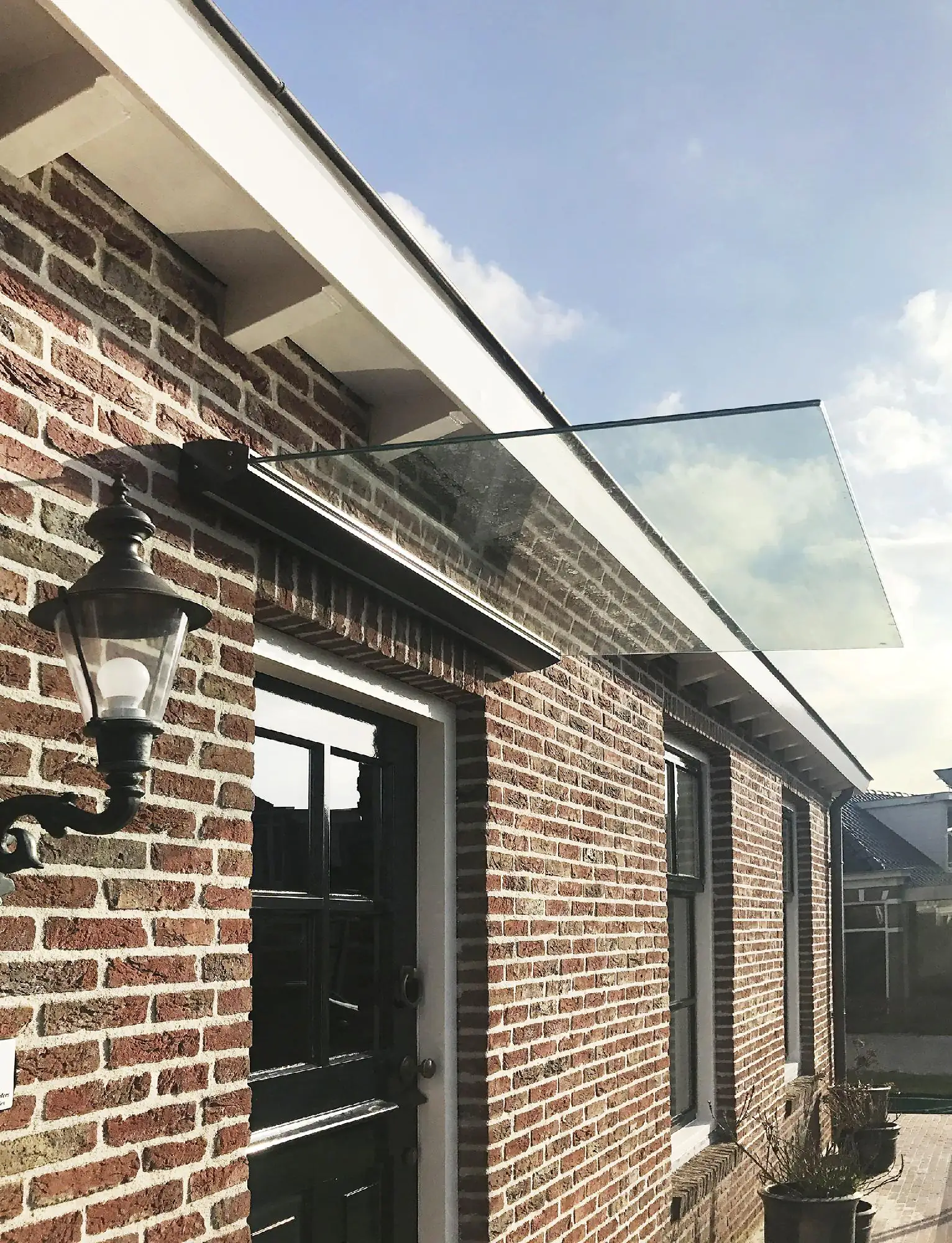 Primaster LED Glas-Vordach St. Tropez 140 x 90 cm, Echtglas - VSG 8 mm Primaster LED Glas-Vordach St. Tropez 140 x 90 cm, Echtglas - VSG 8 mm