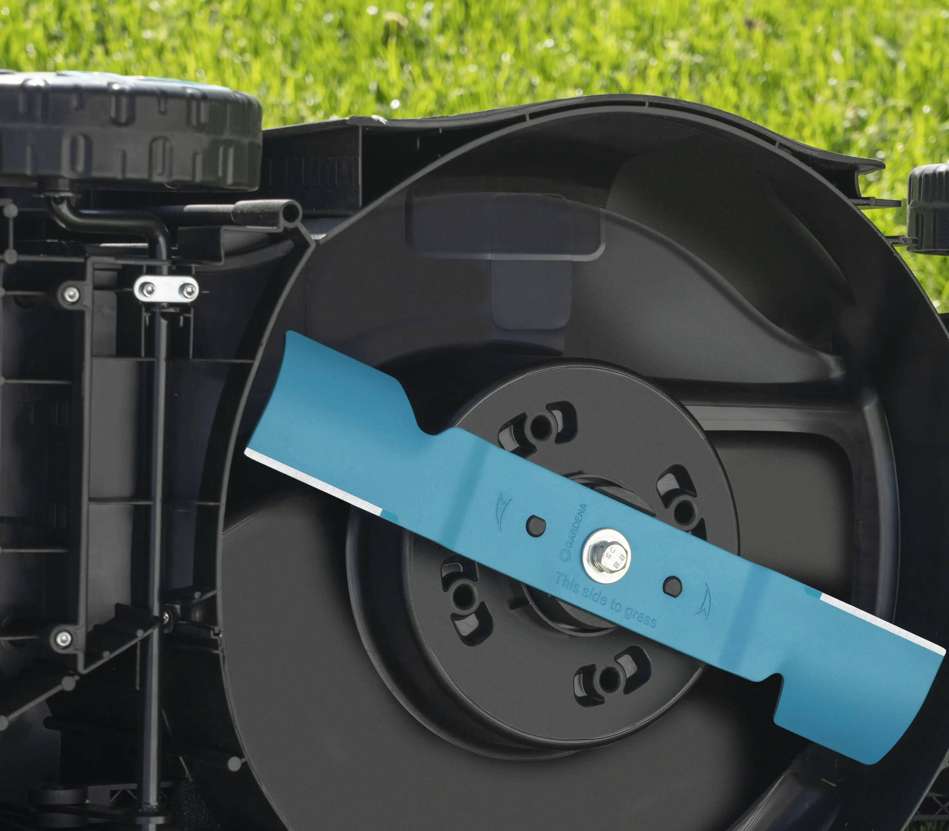 Gardena Elektro Rasenmäher PowerMax 1800/37 G2 37 cm Schnittbreite