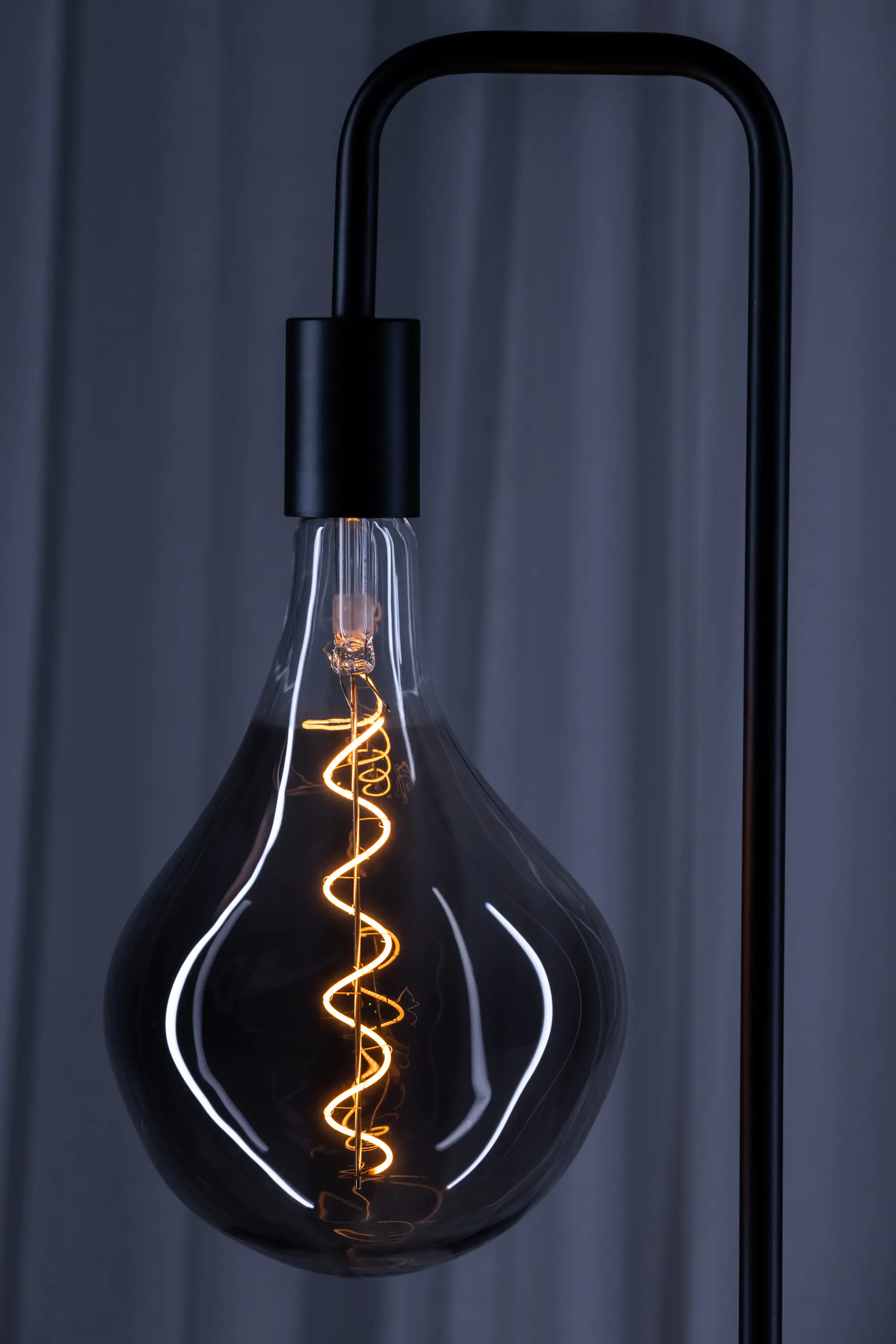 Ledvance LED Leuchtmittel Vintage 1906 A15 E27 4,5 W dimmbar rauch