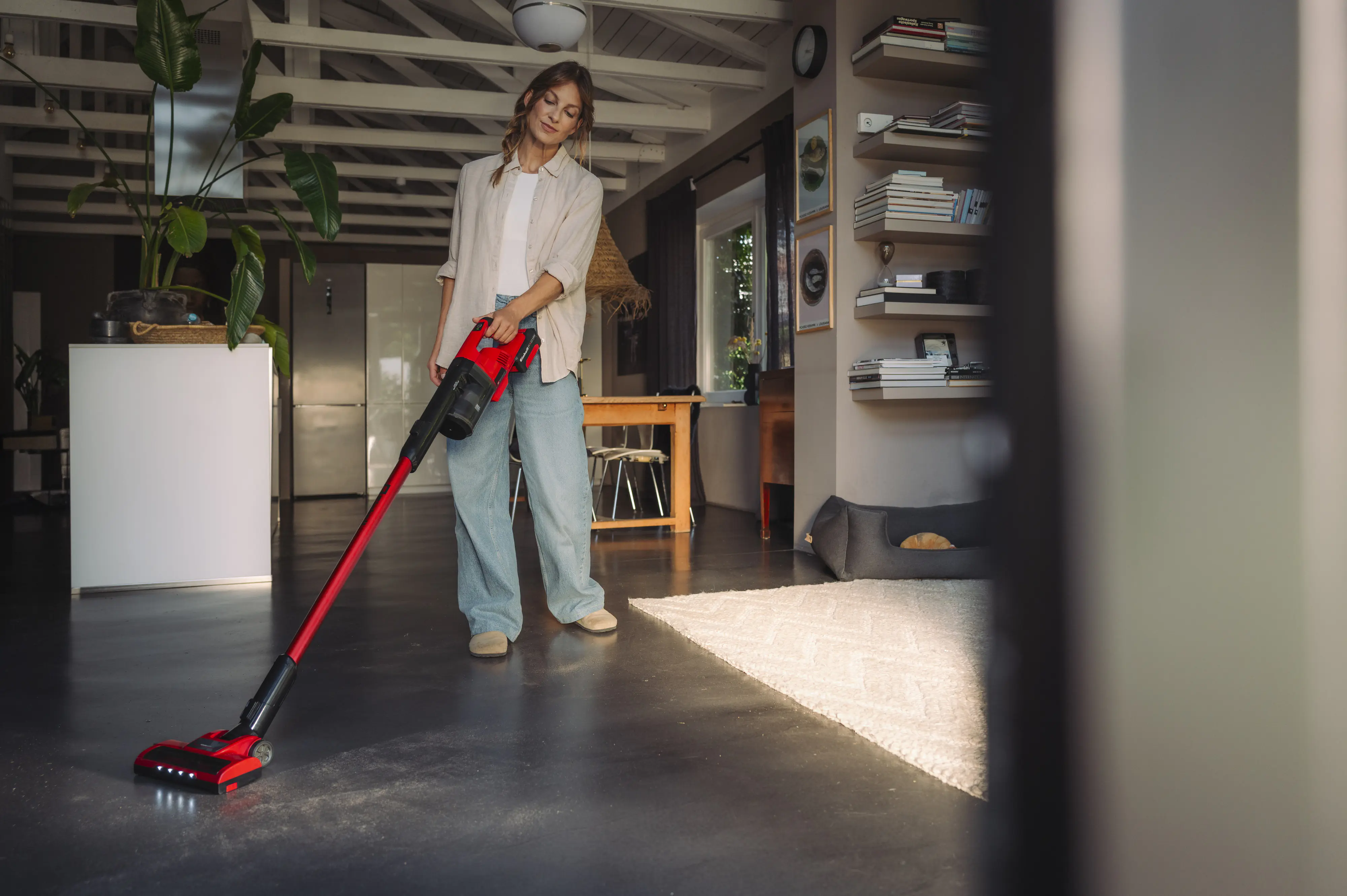 Einhell Akku-Stielstaubsauger TE-SV 18 Li inkl. 4Ah Starterset