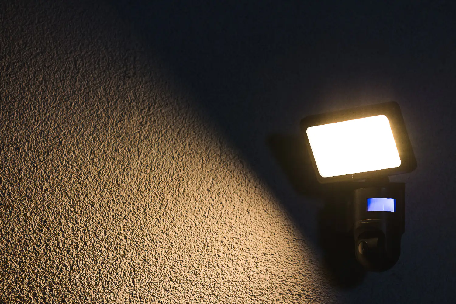 Ledvance LED Kameraleuchte Smart+ WiFi Flood Control 23 Watt