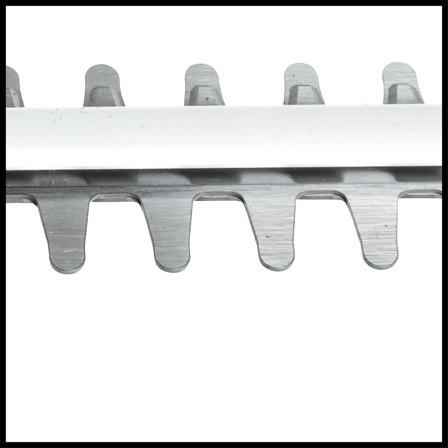 Einhell Akku-Heckenschere GC-CH 1855 55 cm Schnittlänge mit 1 x 2,5 Ah Akku Einhell Akku-Heckenschere GC-CH 1855 55 cm Schnittlänge mit 1 x 2,5 Ah Akku
