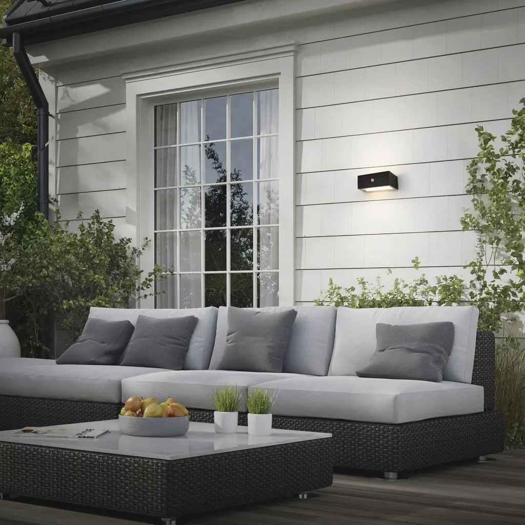 Briloner LED Akku-Außenwandleuchte Dogu schwarz 6,5W 700lm warmweiß Bewegungssensor