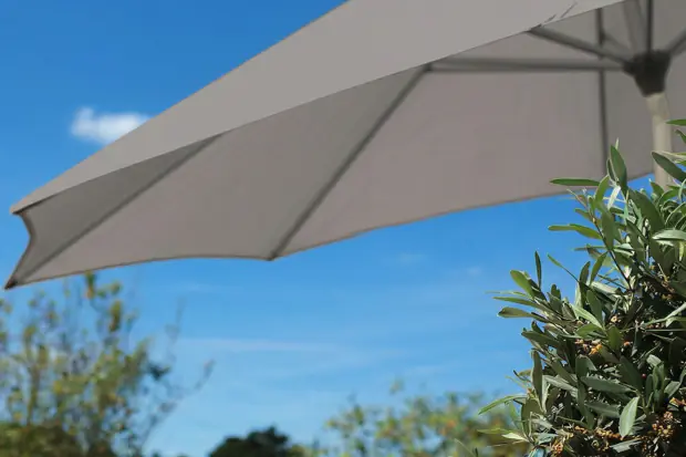 Schattenspender im Garten