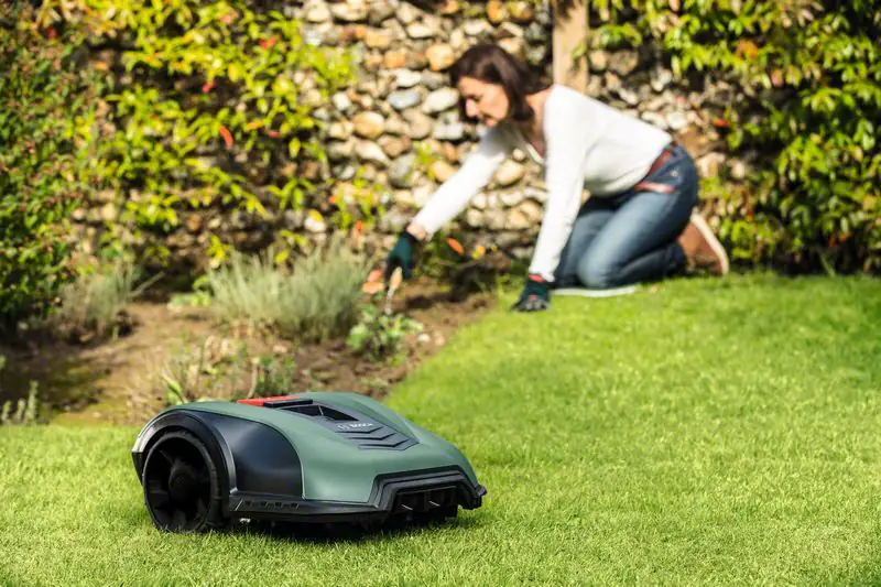 Bosch Mähroboter Indego 400 S+ Bosch Mähroboter Indego 400 S+