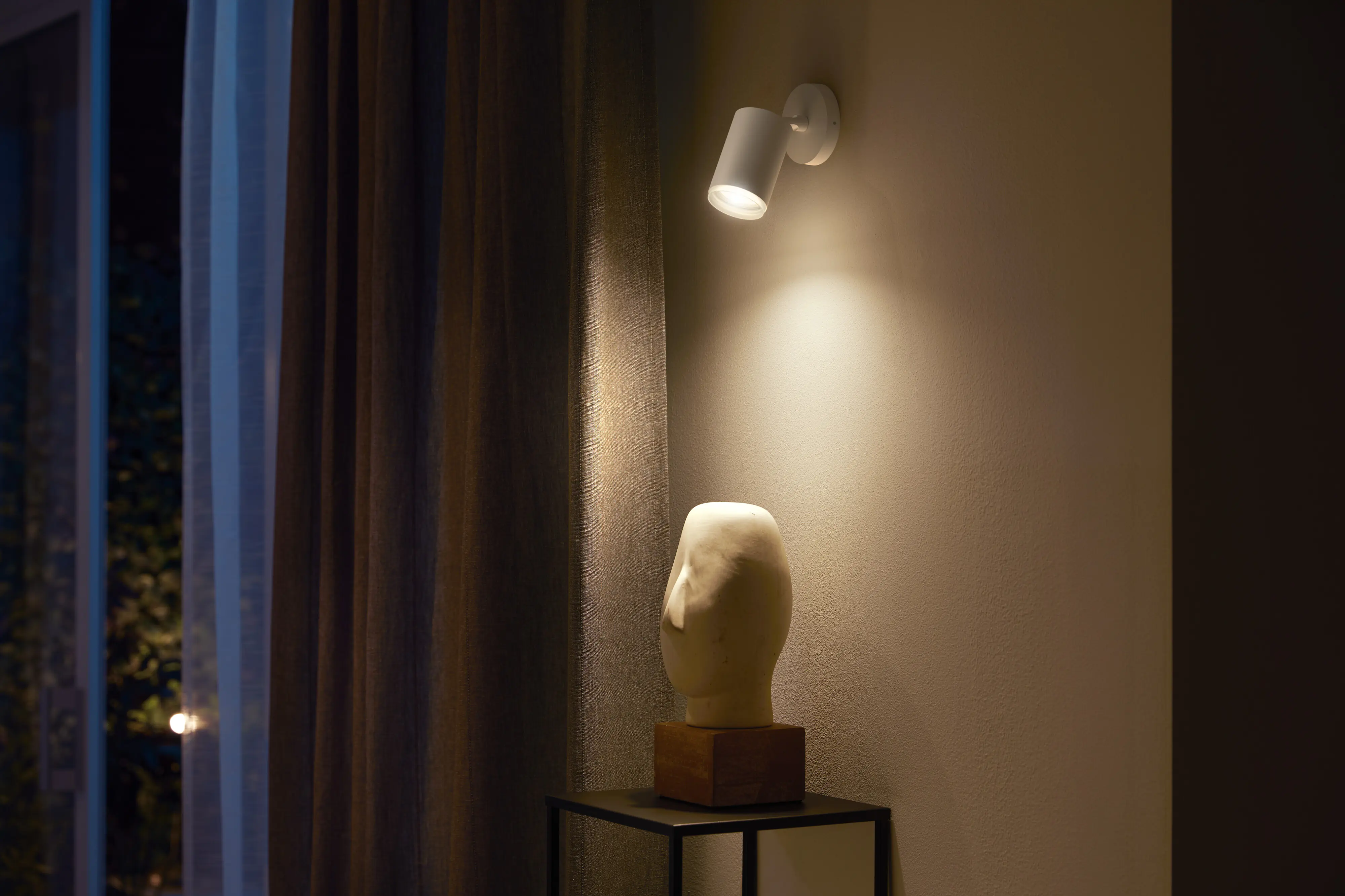 Philips Hue LED Deckenleuchte 1er Spot Fugato 20,6 x 14,5 cm weiß Philips Hue LED Deckenleuchte 1er Spot Fugato 20,6 x 14,5 cm weiß