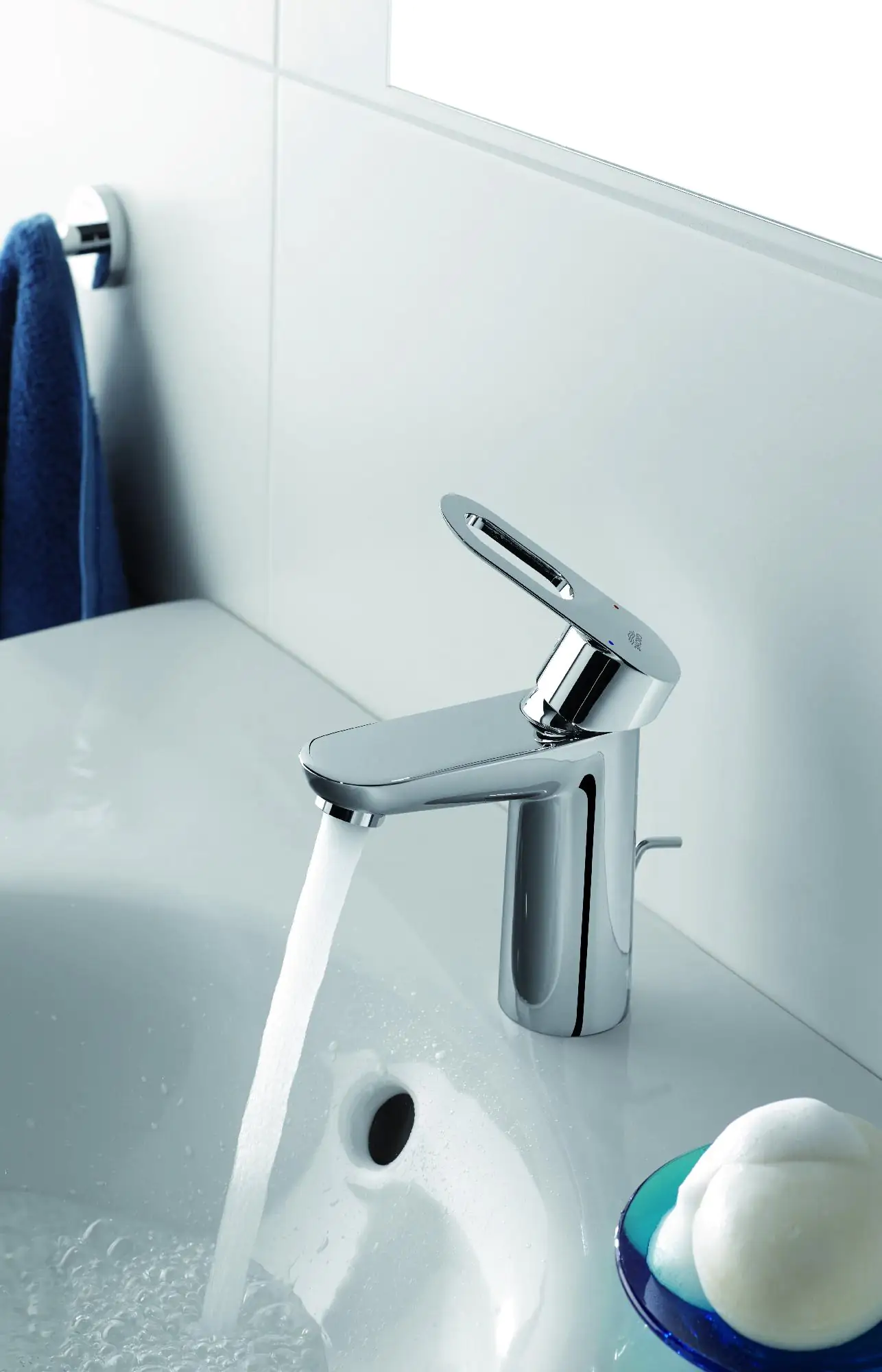 Grohe Waschtischarmatur StartLoop mit Excenter-Ablaufgarnitur