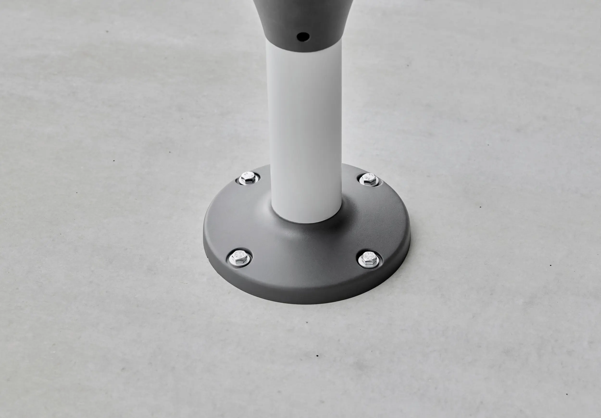 Gardena Terrassen-Schlauchbox RollUp M mit 20 m Schlauch automatisches Aufrollen