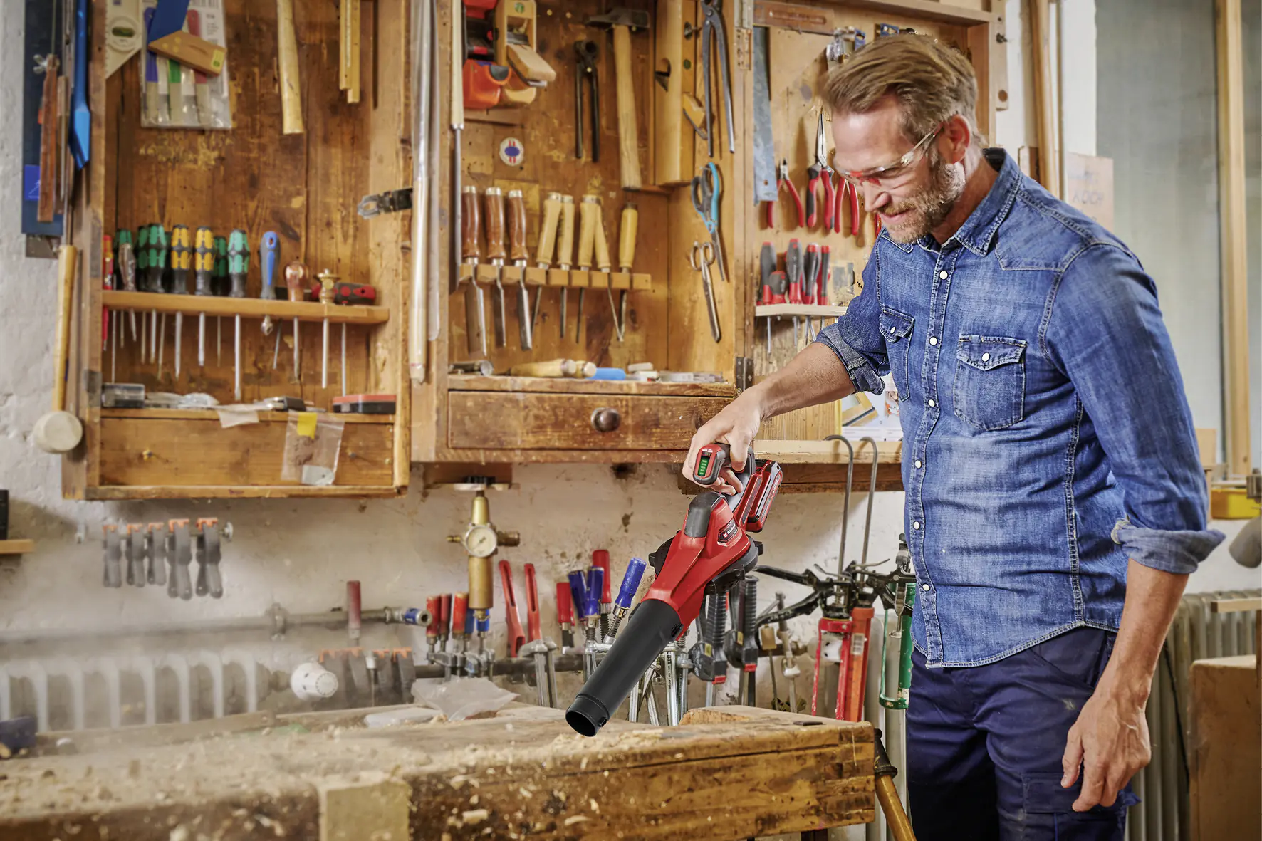 Einhell Akku Laubbläser GE-UB 18/250 Li E-Solo