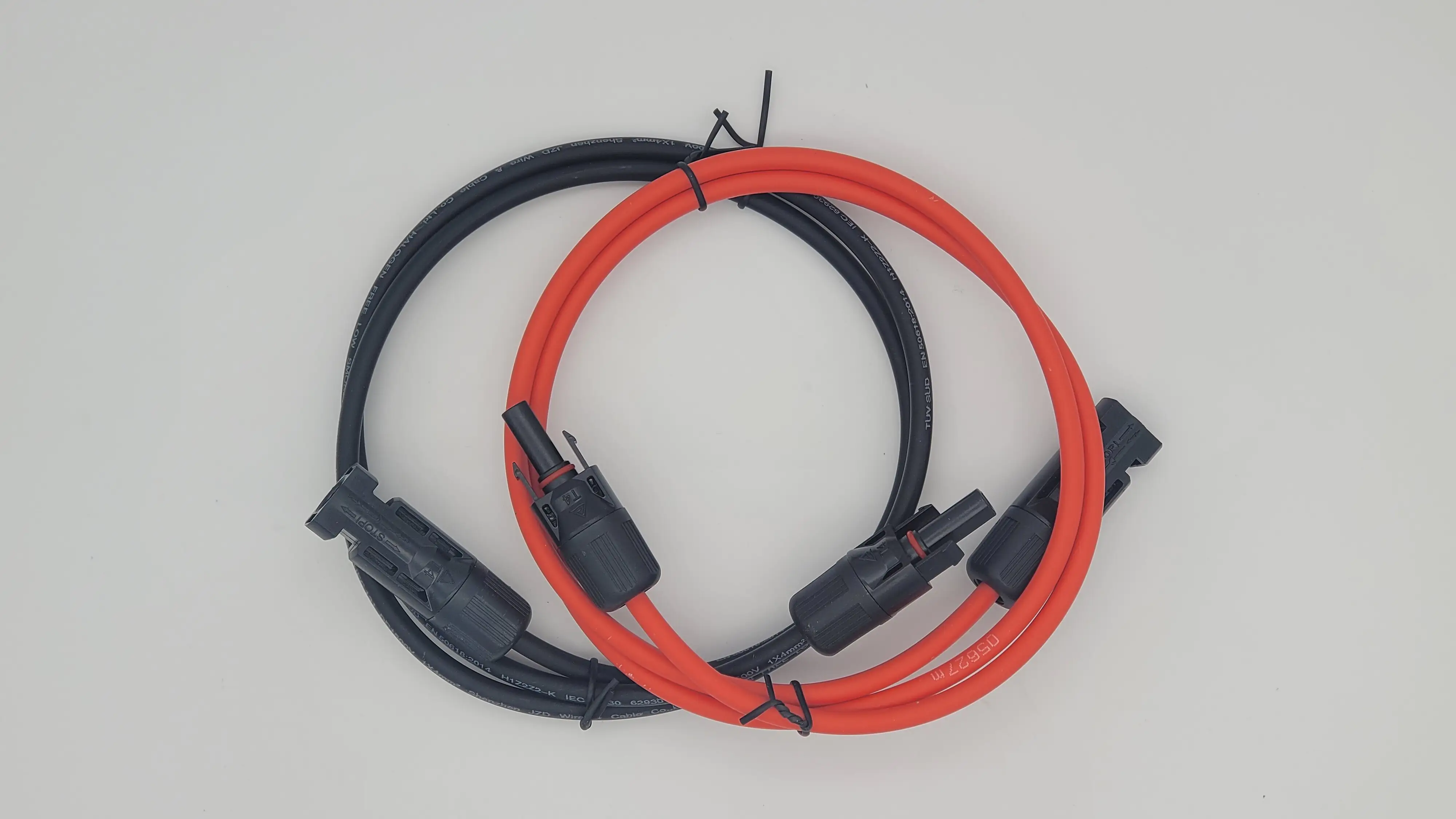 Sunlit Solar Balkonkraftwerk 600/800 Watt Aufständerung, Wifi, Wechselrichter Sunlit Solar Balkonkraftwerk 600/800 Watt Aufständerung, Wifi, Wechselrichter