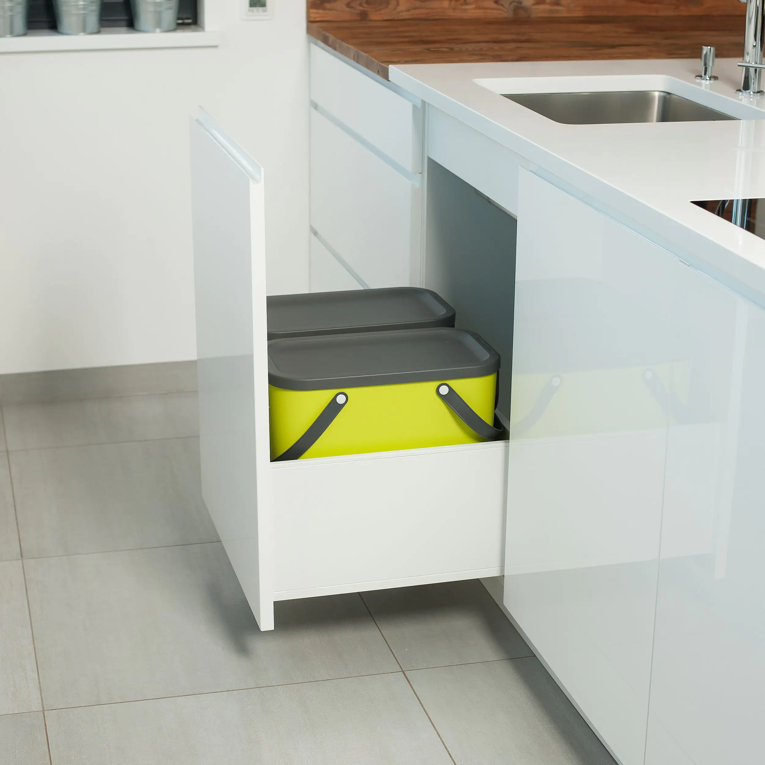 7610859202499_6 Rotho Mülltrennungssystem Albula 25 L mistletoe white Recyclingbehälter