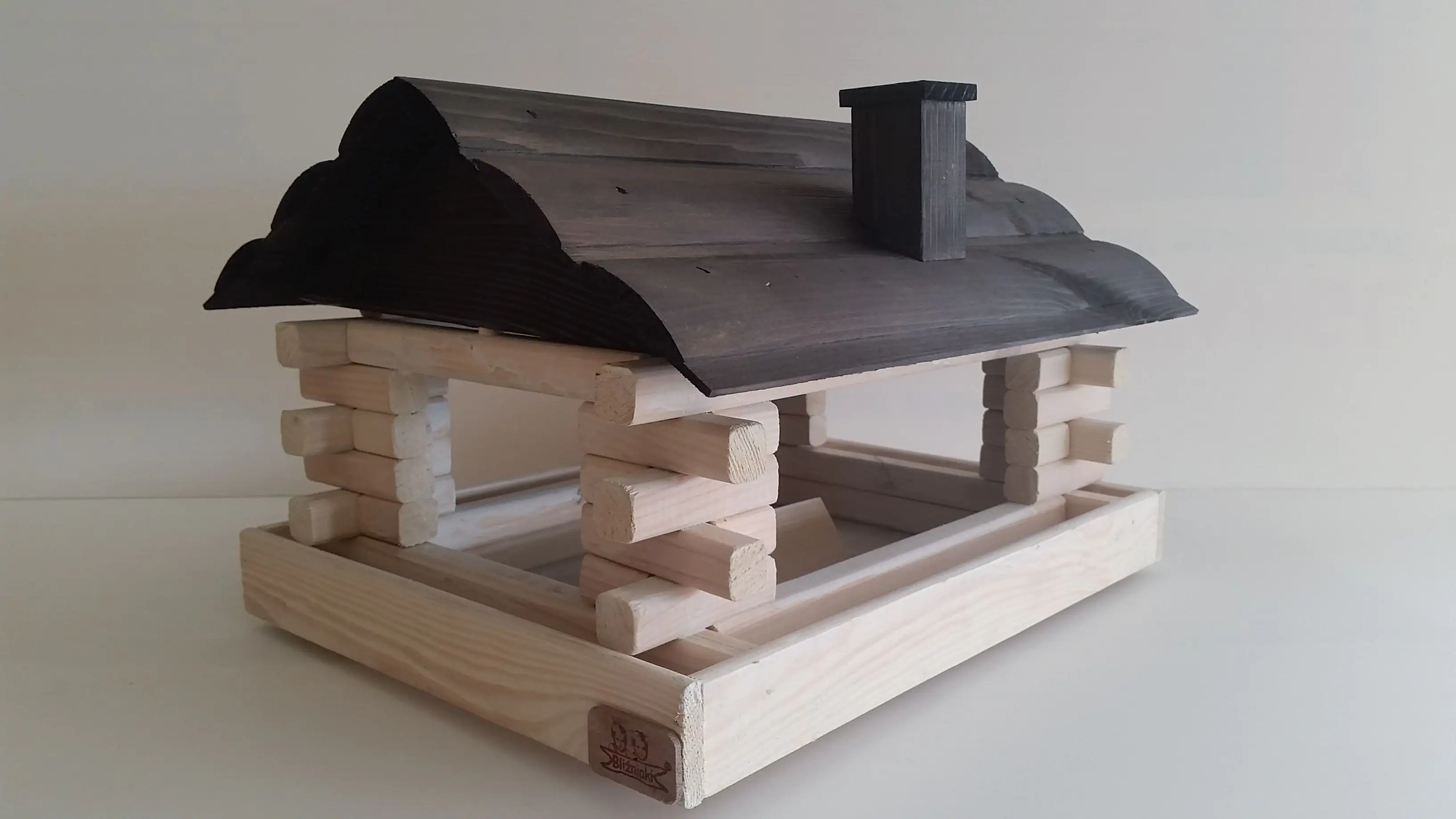 Vogelhaus Sweden Style Kiefernholz schwarz-weiß LxBxH: 40x31x28 cm Vogelhaus Sweden Style Kiefernholz schwarz-weiß LxBxH: 40x31x28 cm