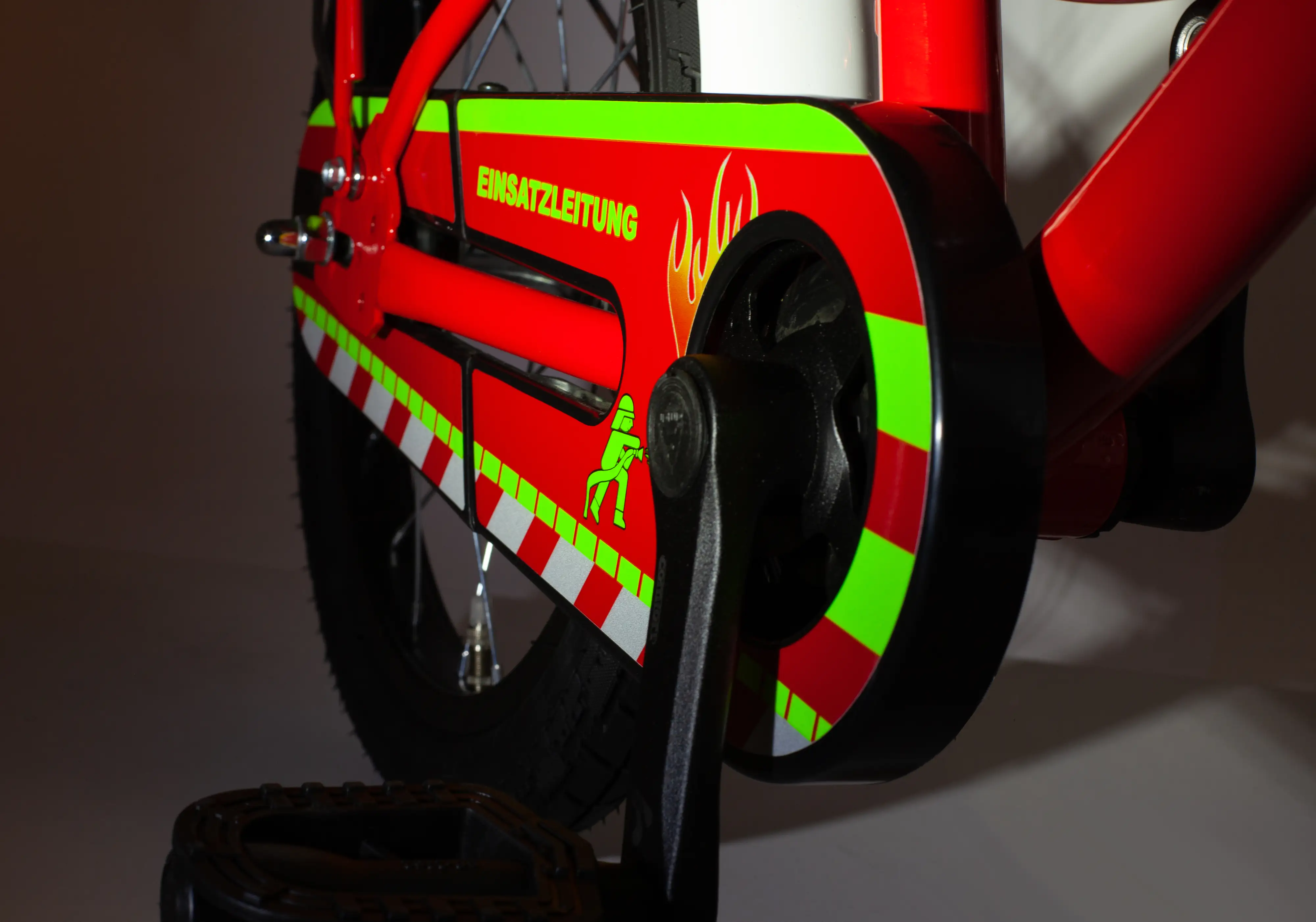 Bachtenkirch Kinderfahrrad Feuerwehr 18 Zoll feuerrot Bachtenkirch Kinderfahrrad Feuerwehr 18 Zoll feuerrot