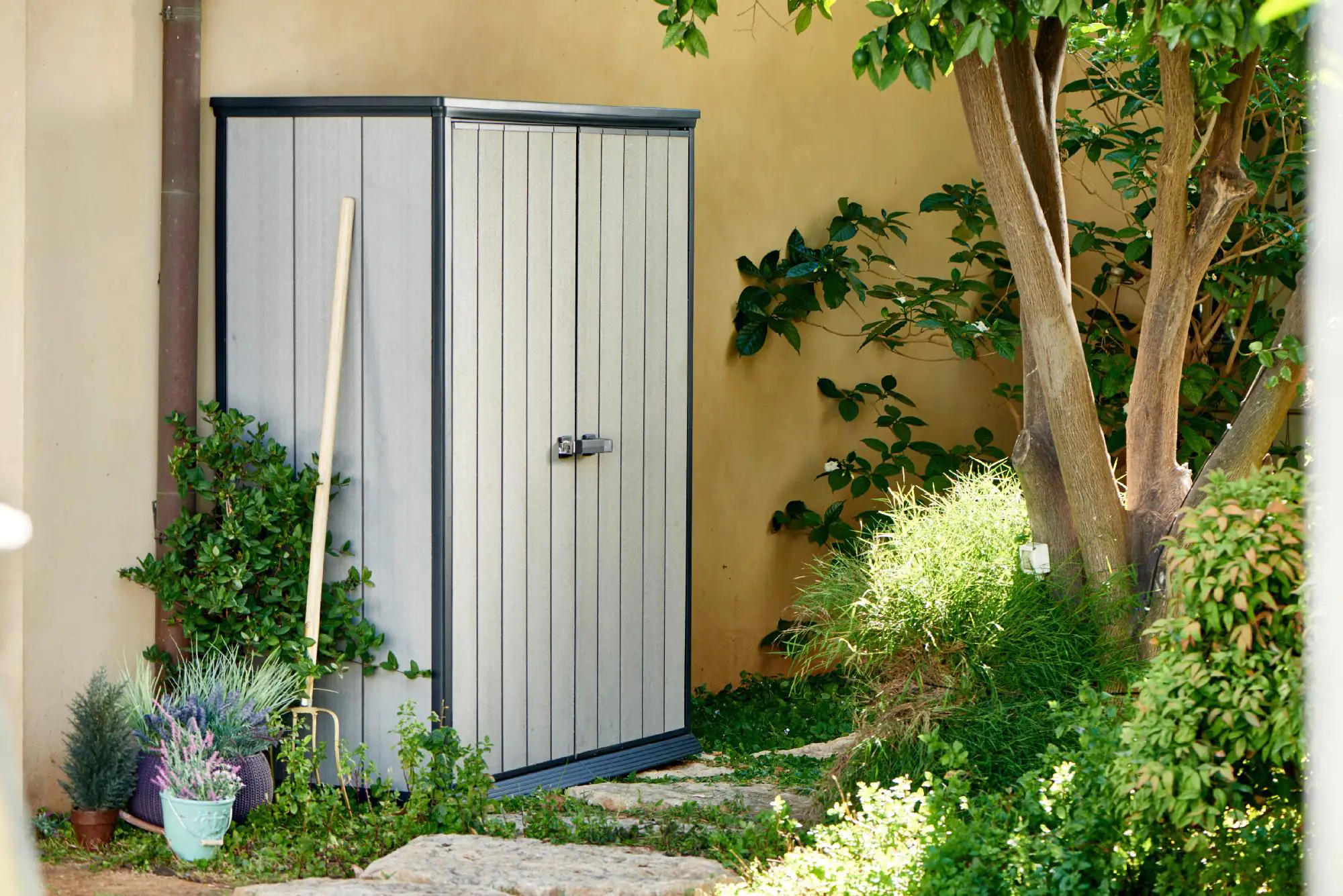 Tepro Aufbewahrungsschrank High Store 139,5 cm x 77,1 cm x 181,5 cm (BxTxH)