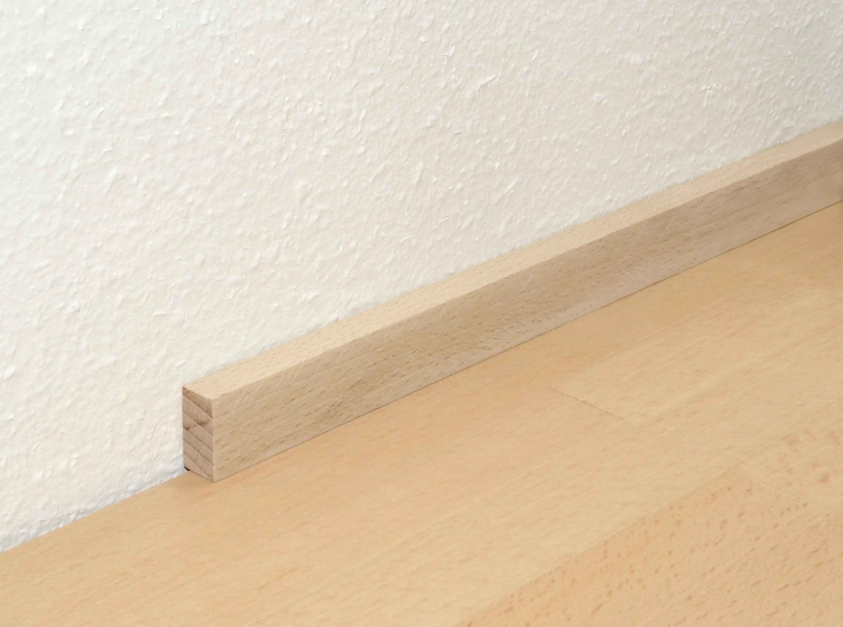 FN Neuhofer Flachleiste 210 cm 20 x 10 mm Buche