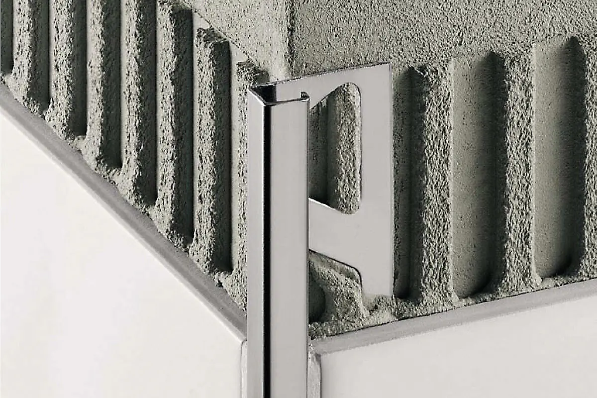 Quadratprofil Quadec-E Edelstahl 2,5 m 5,5 x 28 mm