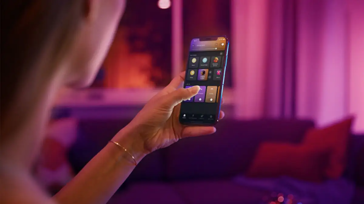 Philips Hue Bridge 2.1 weiß max. 10 Zubehör + 50 Lampen Philips Hue Bridge 2.1 weiß max. 10 Zubehör + 50 Lampen