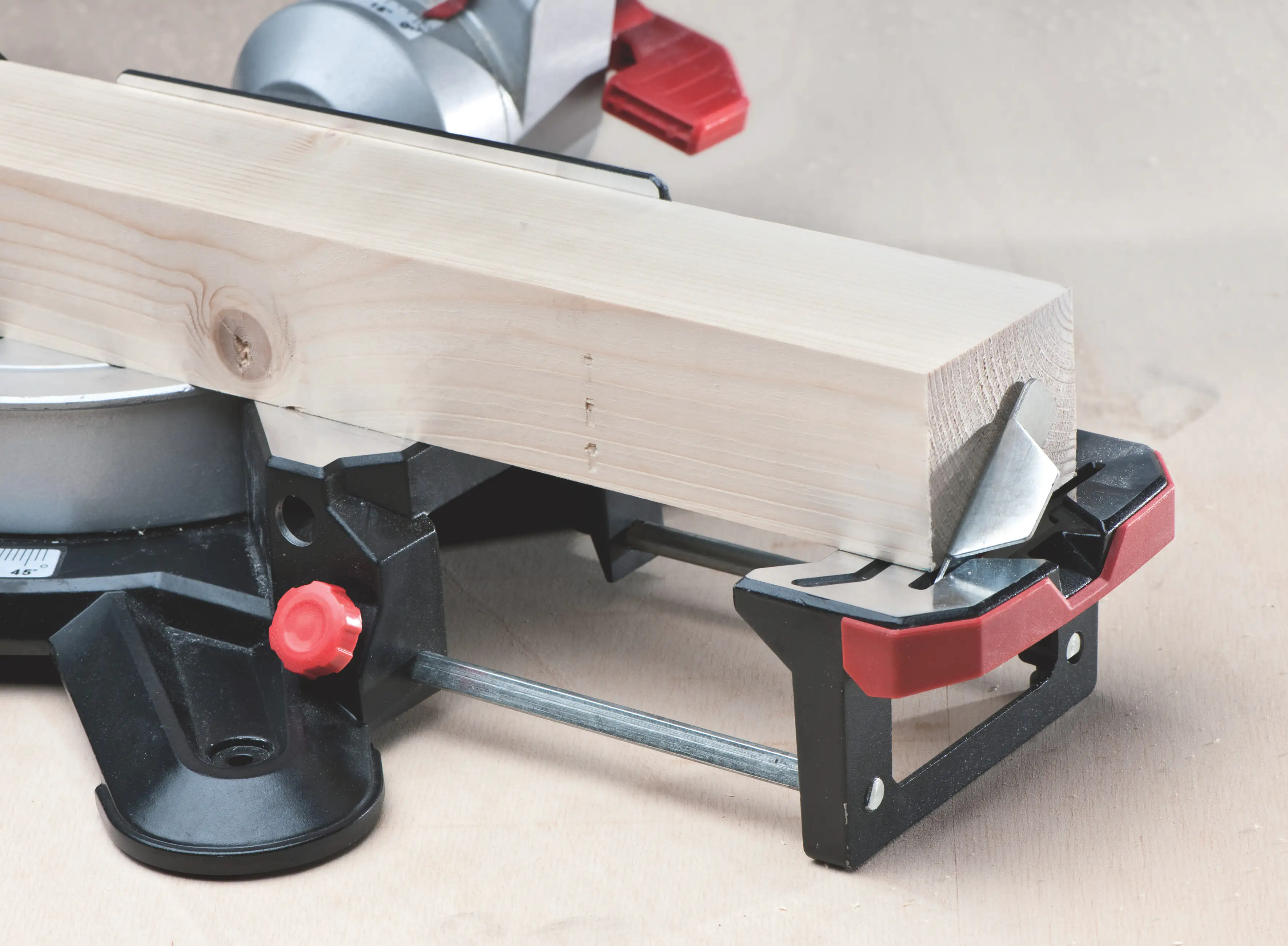 Metabo Kappzugsäge KGS 216 M 1500 W 230 V Sägeblatt 216 x 30 mm