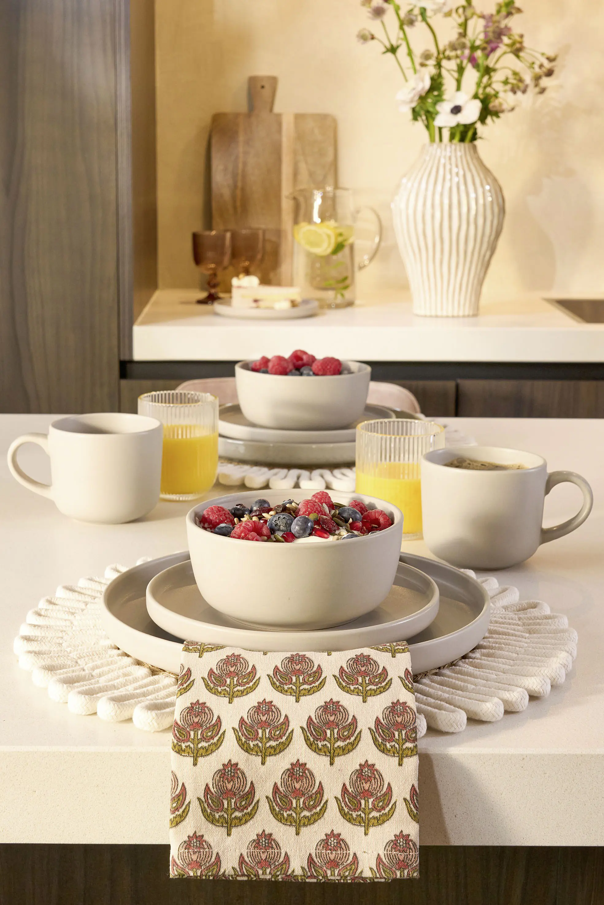 Mica Decorations Geschirrset für 4 Personen Ozzu taupe 16-tlg.