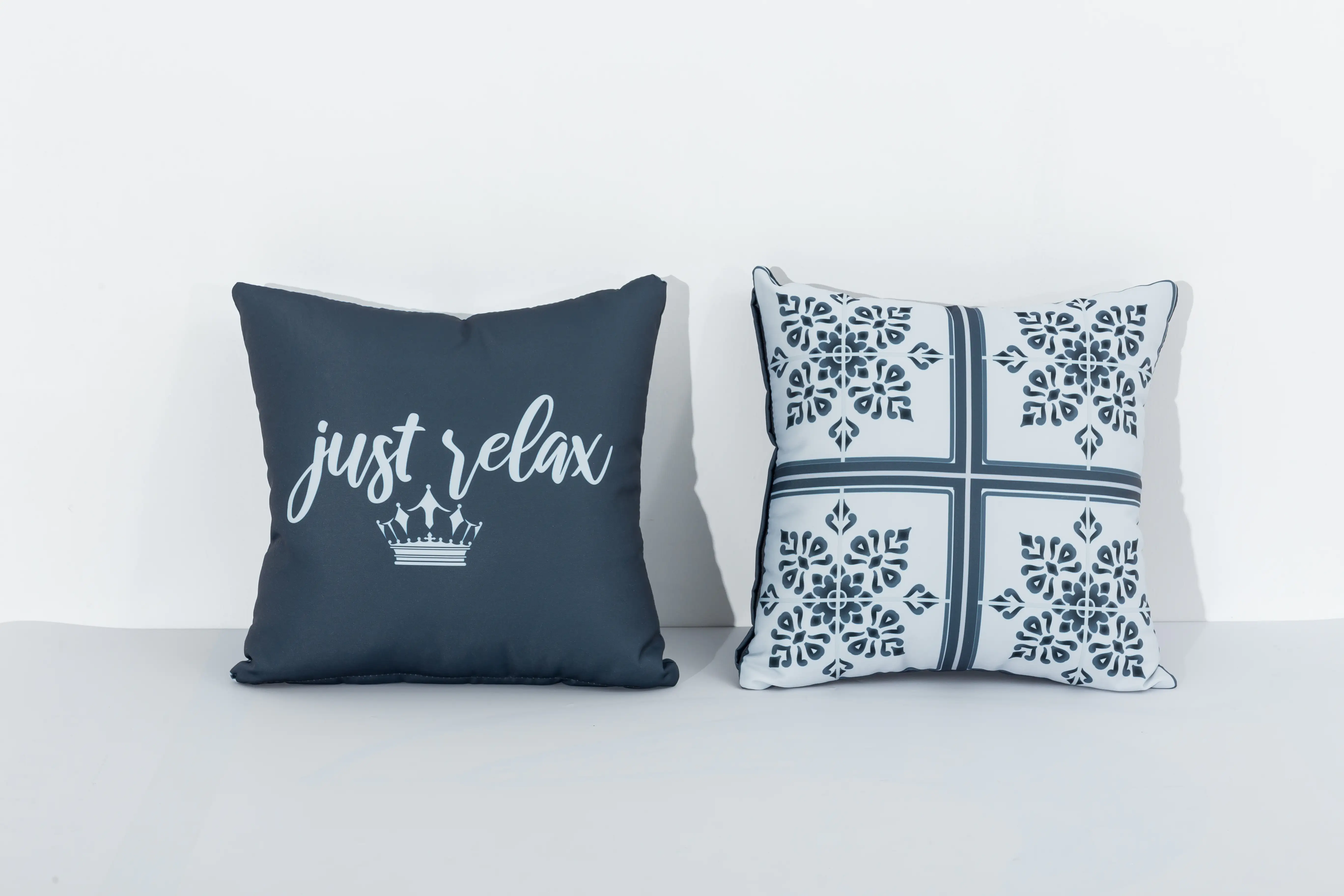 Primaster Wendekissen New Tiles 45 x 45 cm, blau-weiß