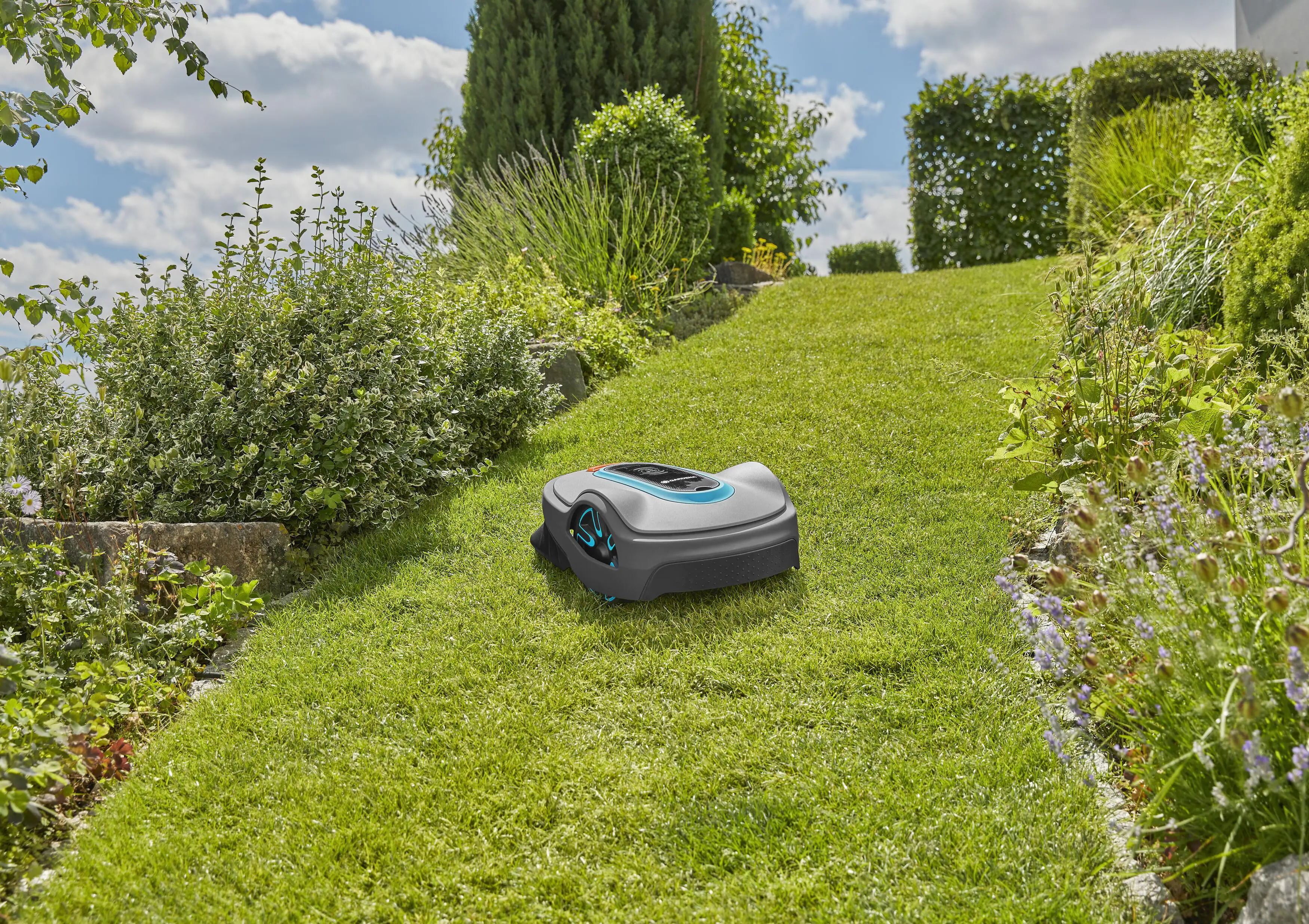 4078500062428_12 Gardena Mähroboter smart Sileno life 1.500 m² 18 V/2 Ah 22 cm Schnittbreite