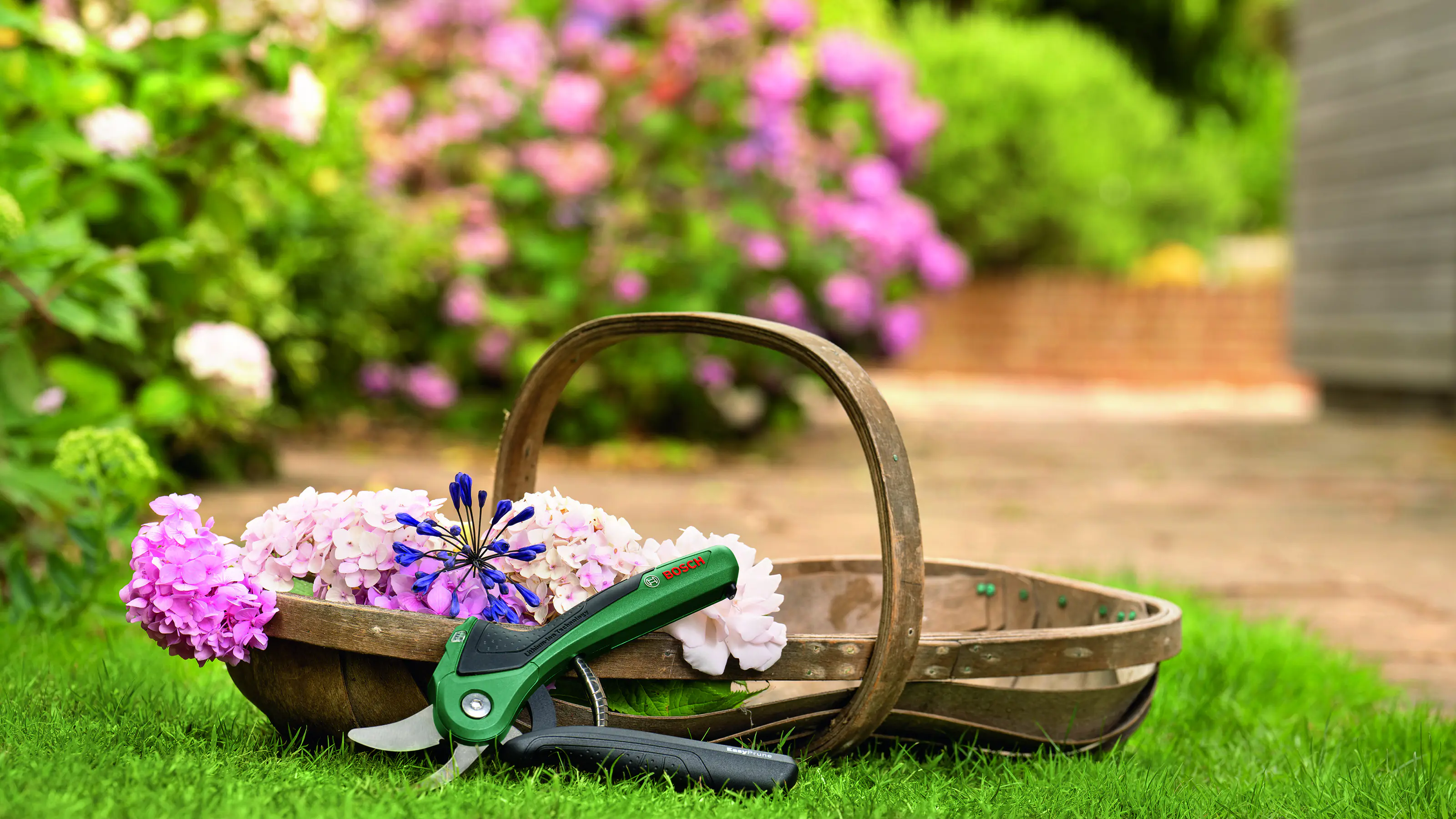 Bosch Akku-Gartenschere EasyPrune inkl. Ladekabel