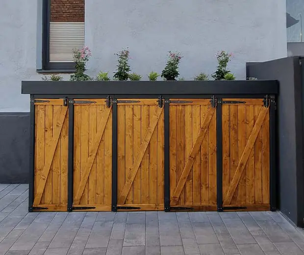 Mülltonnenverkleidung