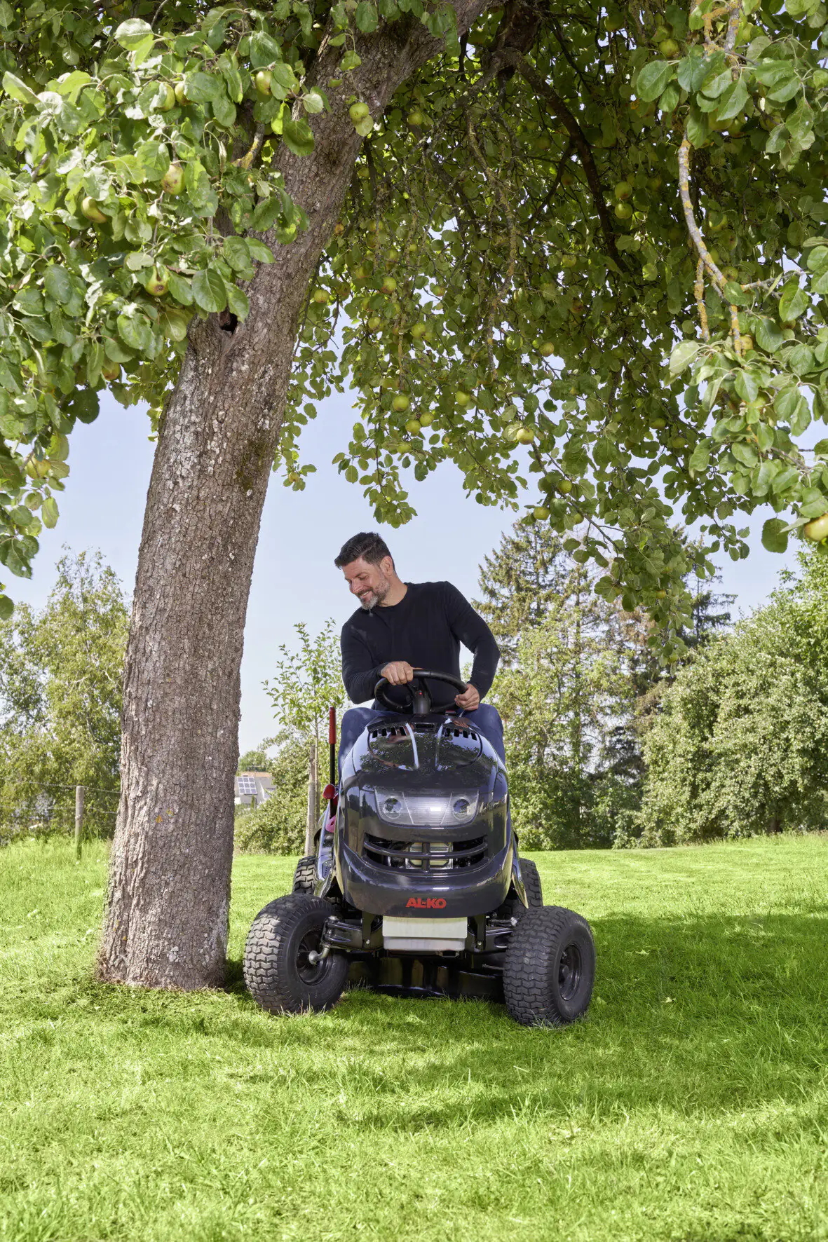 AL-KO Benzin-Rasentraktor 'Comfort 18-111.4 HDS-A V2' 3-in-1 System, 110 cm Schnittbreite