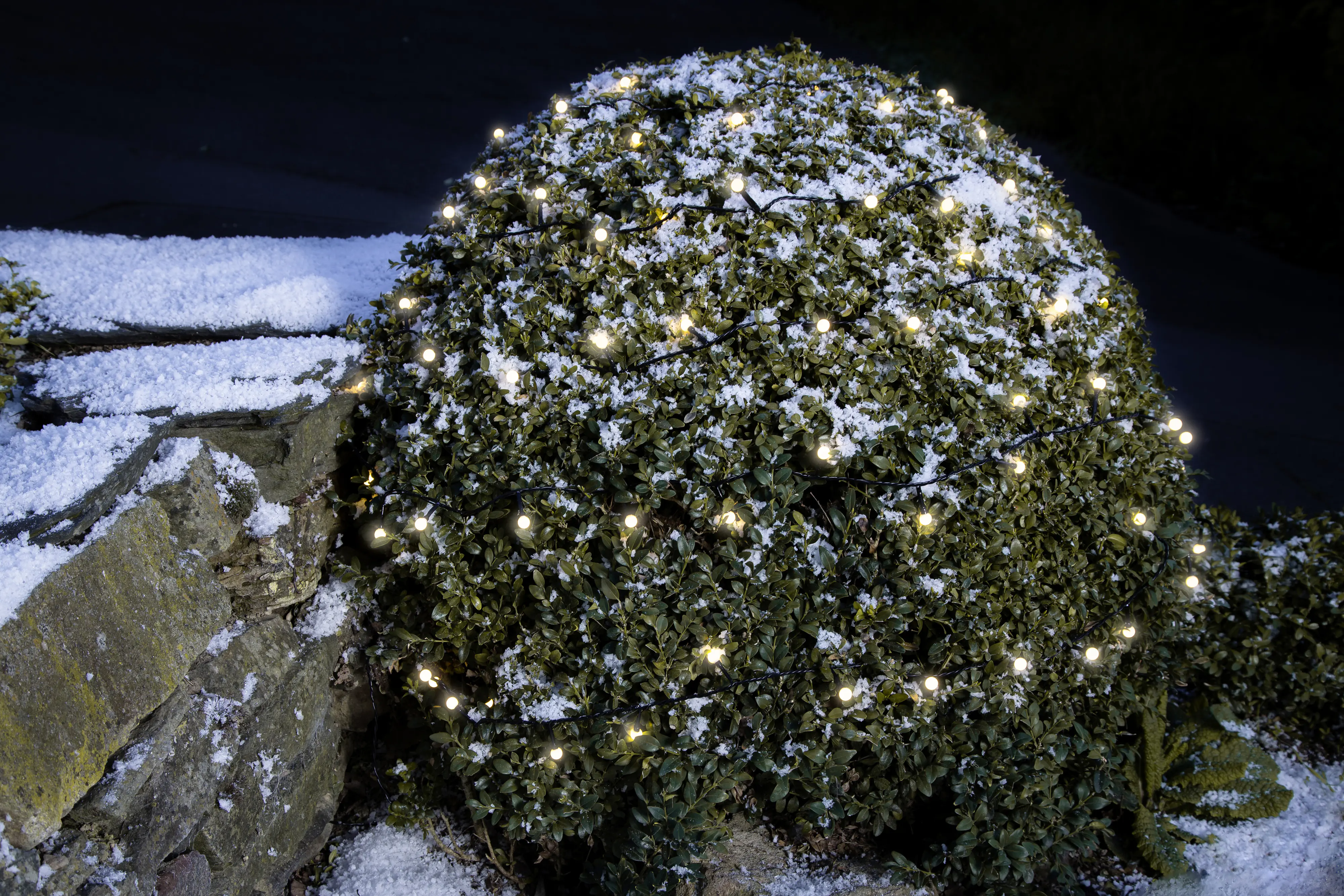 Konstsmide LED Lichterkette Globe außen und innen warmweiß 80 Konstsmide LED Lichterkette Globe außen und innen warmweiß 80