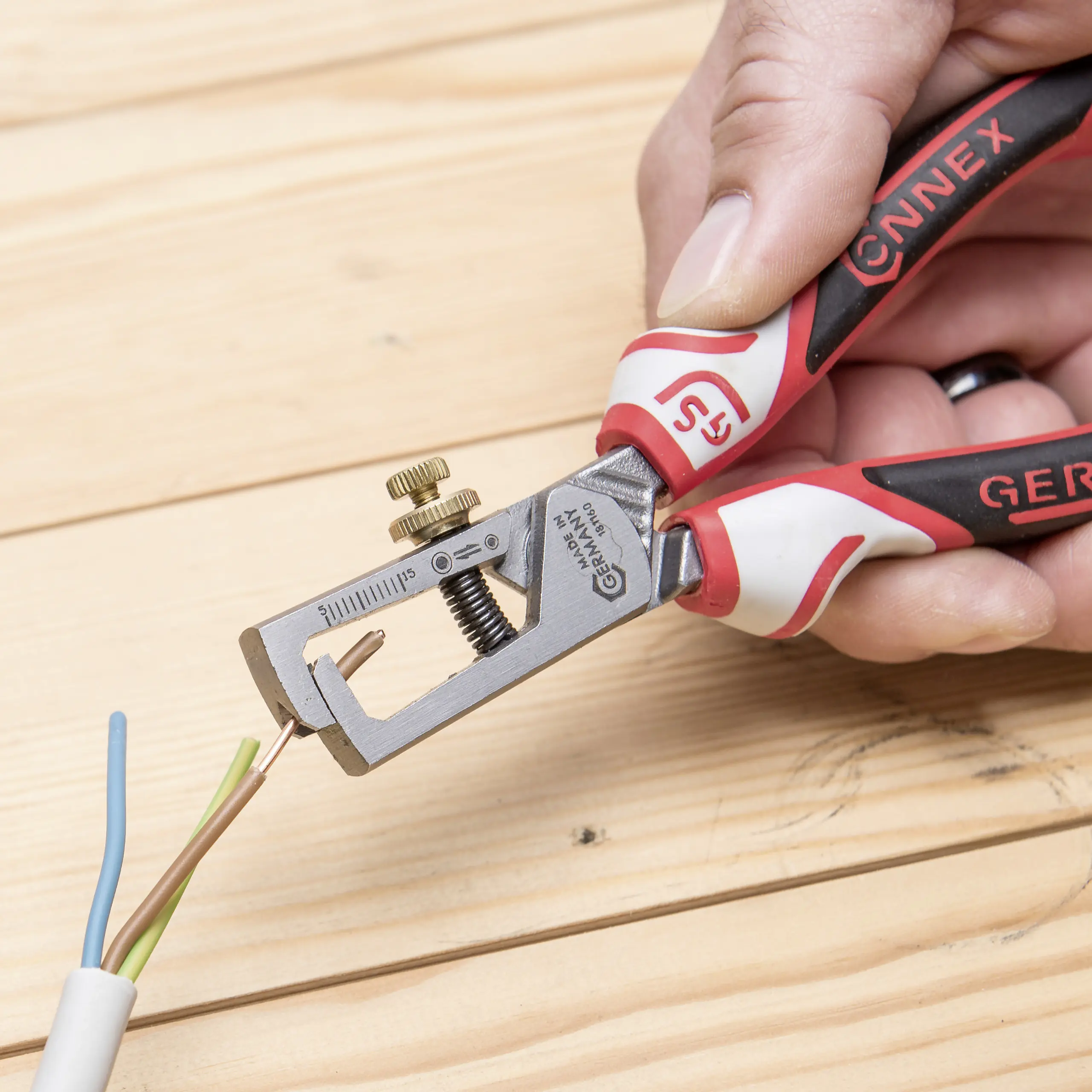 Connex Abisolierzange 160 mm