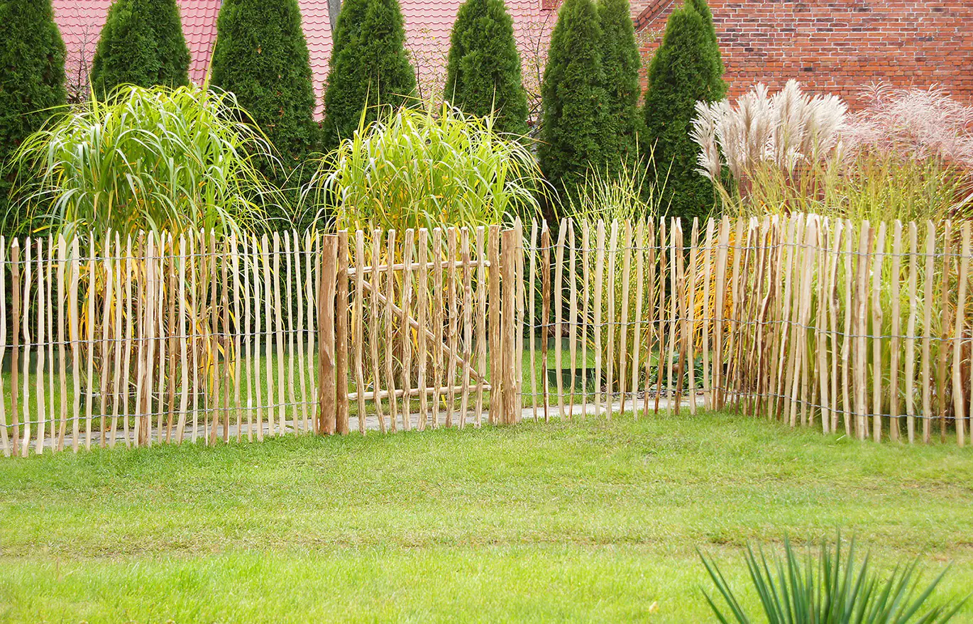 Staketenzaun Haselnuss 90 x 400 cm, gerollt
